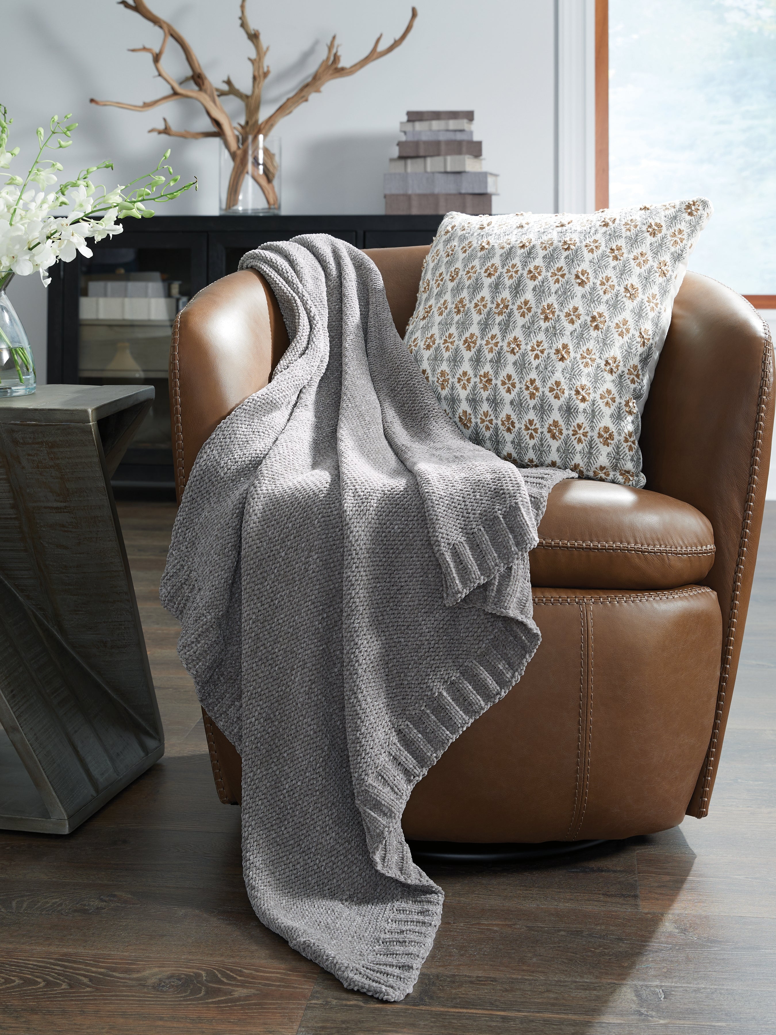 Elite Furniture Outlet - Ashley Furniture - Anawood Throw - Throw / Oatmeal - A1001096T