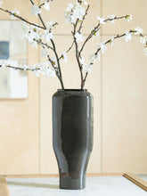Elite Furniture Outlet - Ashley Furniture - Kierlain Vase - Vase / Gray/Black - A2000809