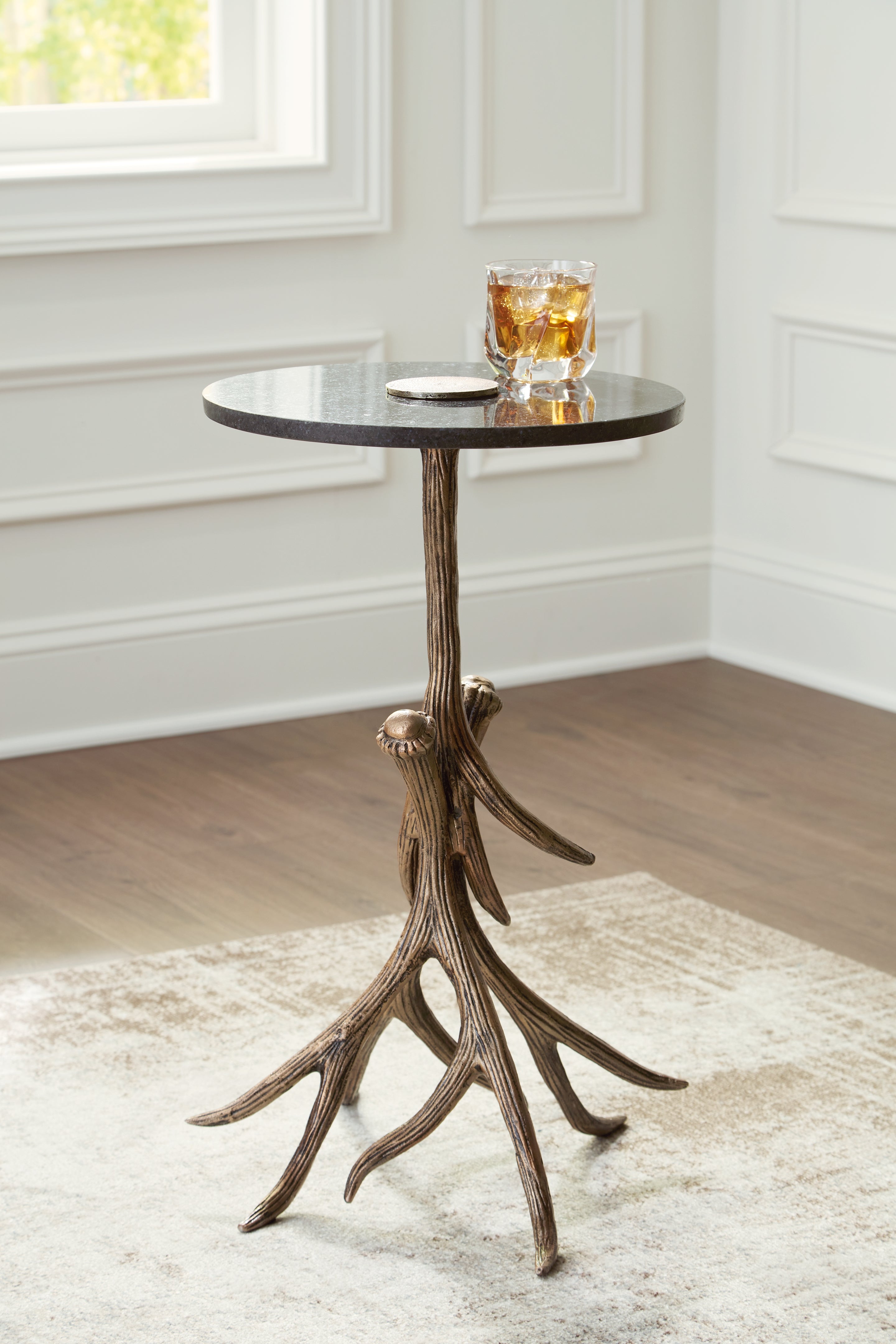 Elite Furniture Outlet - Ashley Furniture - Lemkins Accent Table - Accent Table / Black/Antique Gold Finish - A4000606