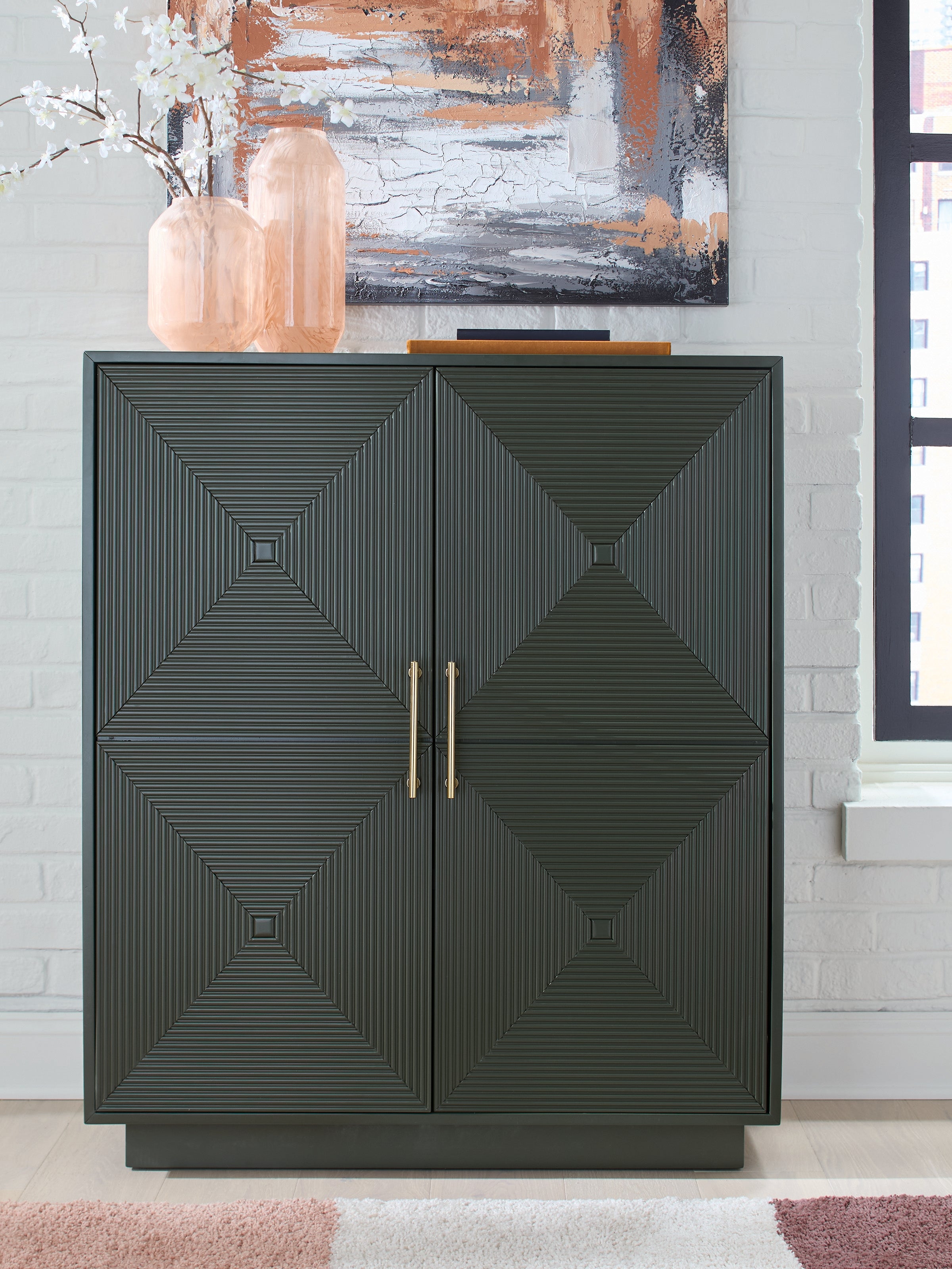 Elite Furniture Outlet - Ashley Furniture - Geirwood Accent Cabinet - Accent Cabinet / Dark Green - A4000676