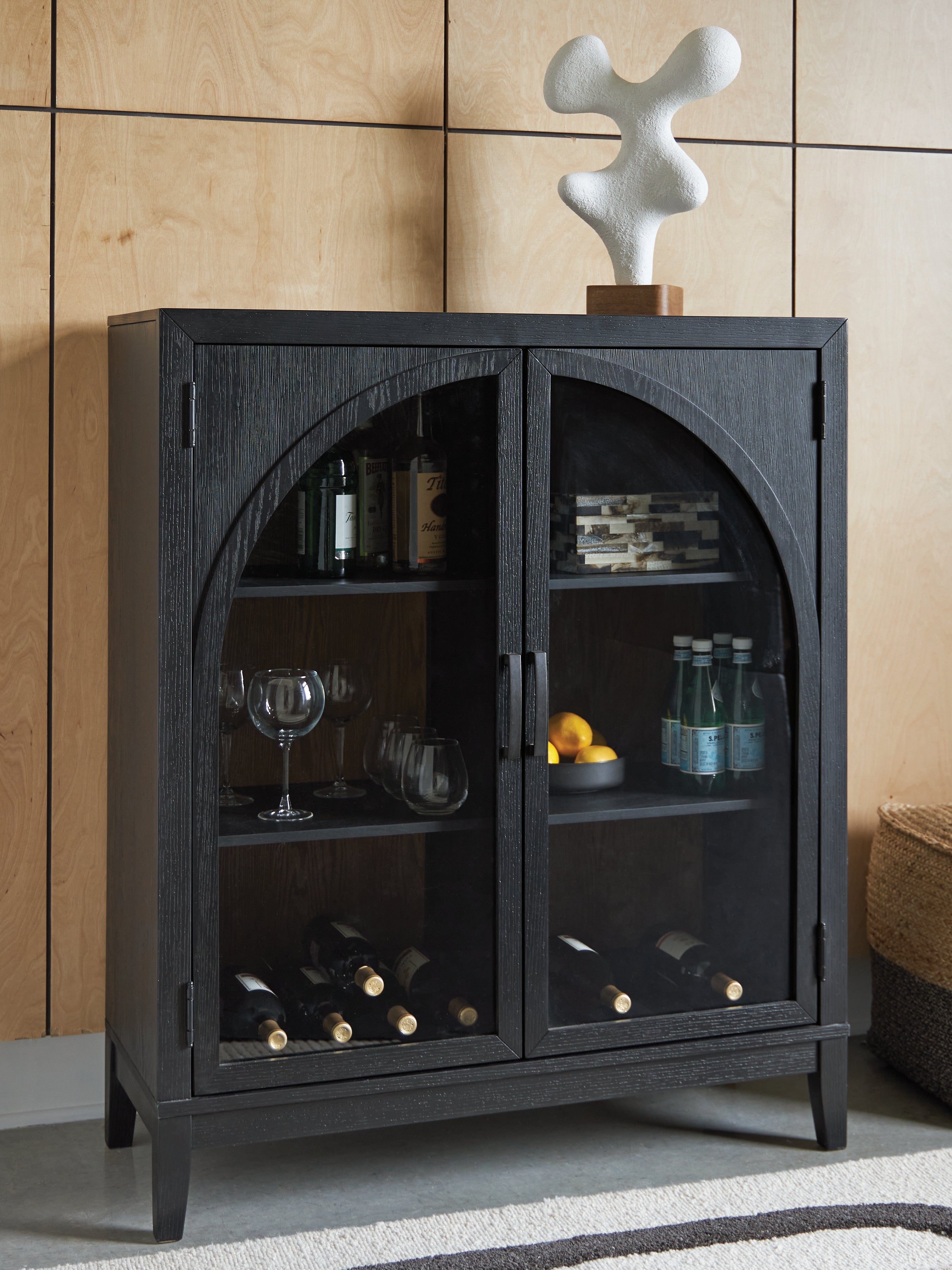 Elite Furniture Outlet - Ashley Furniture - Armenleigh Accent Cabinet - Bar Cabinet / Black/Brown - A4000702