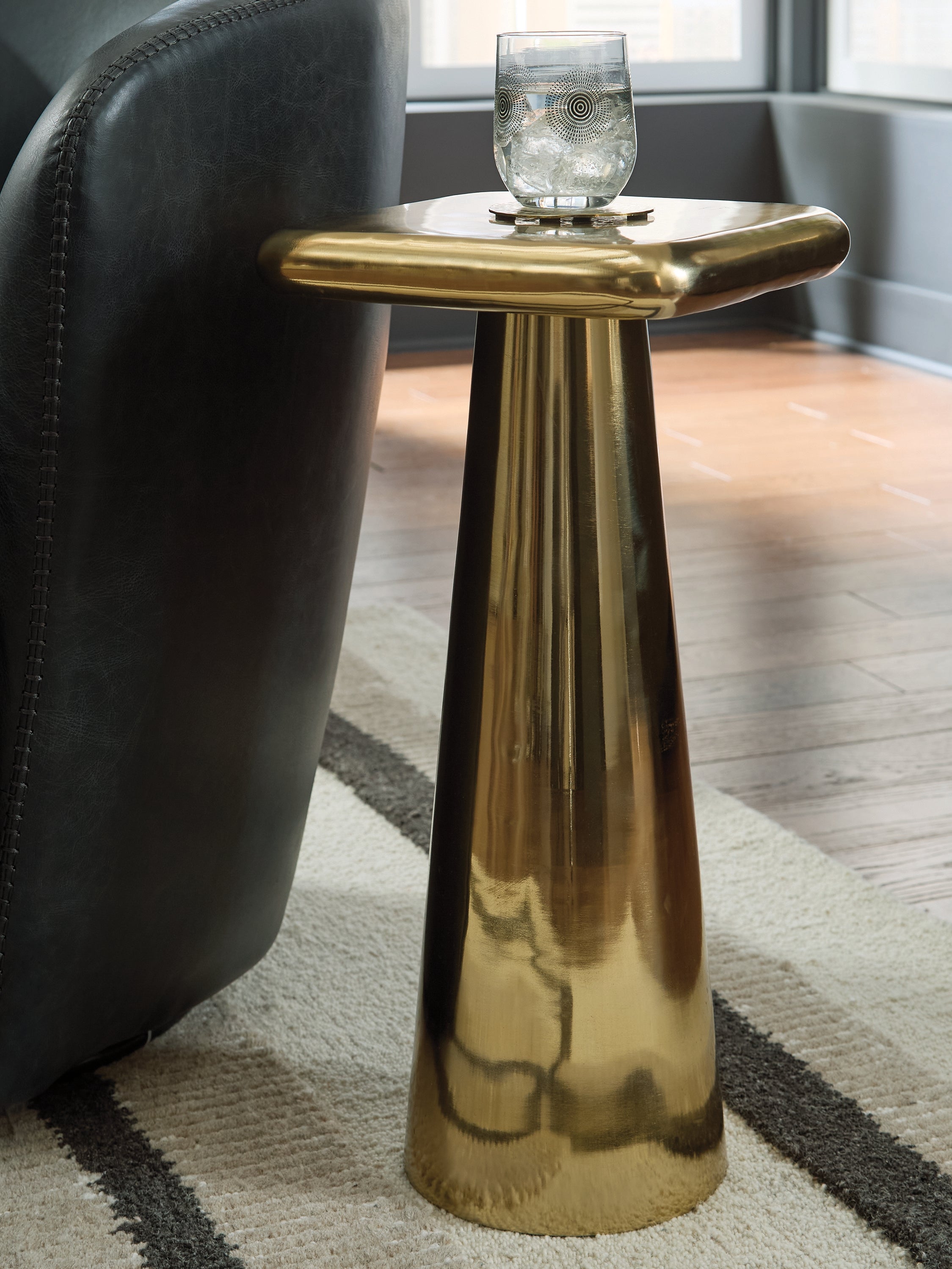 Elite Furniture Outlet - Ashley Furniture - Dallenburg Accent Table - Accent Table / Gold Finish - A4000717