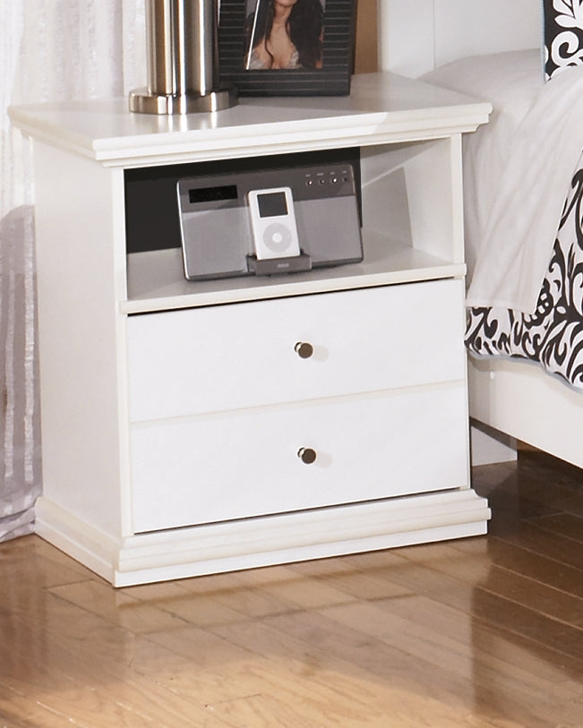 Elite Furniture Outlet - Ashley Furniture - Bostwick Shoals Bedroom - King Panel Bed / White - B139B47