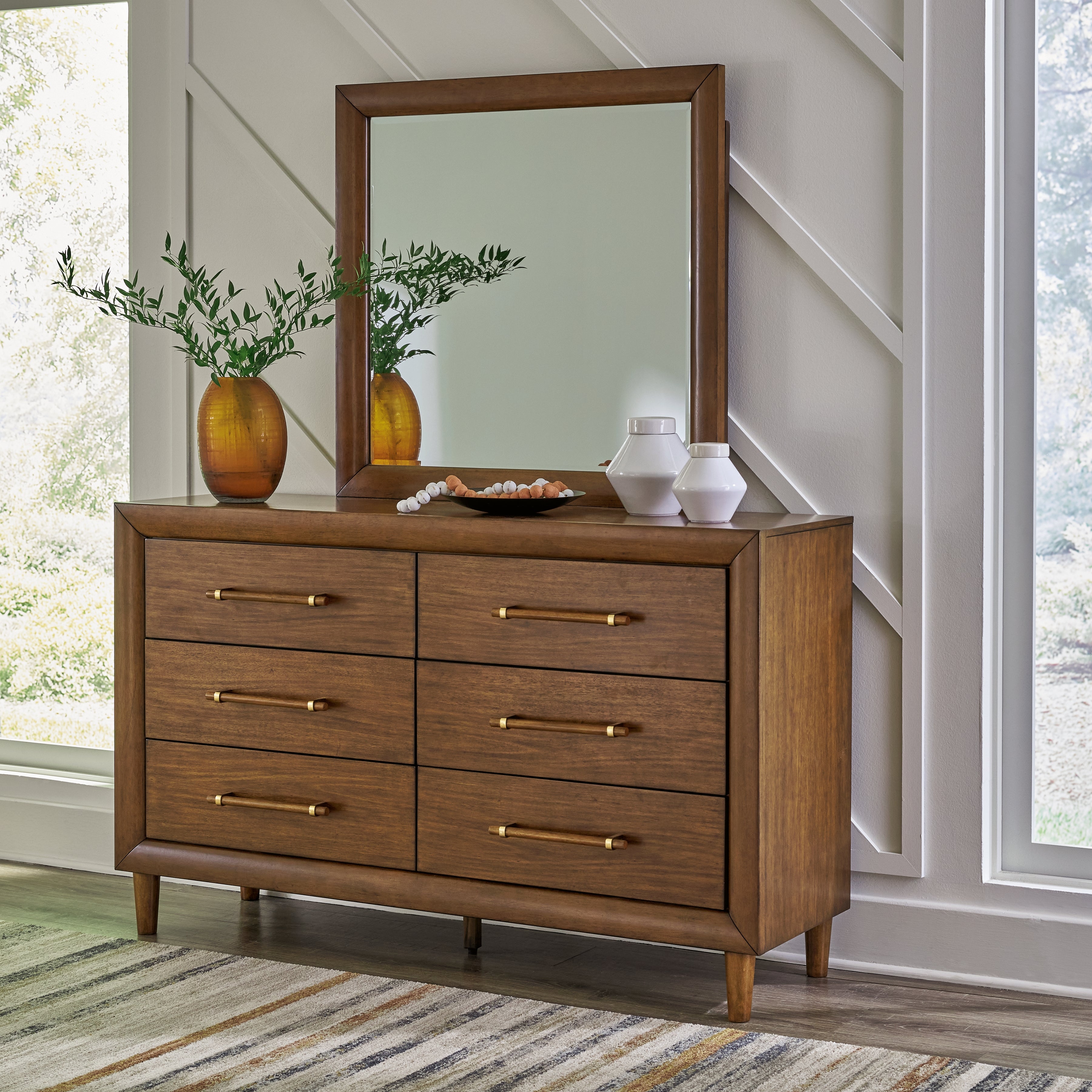 Elite Furniture Outlet - Ashley Furniture - Lyncott Bedroom - Five Drawer Chest / Brown - B615-46