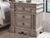 Elite Furniture Outlet - Ashley Furniture - Blairhurst Bedroom - California King Panel Bed / Light Grayish Brown - B916B5