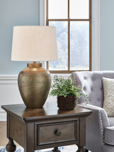 Elite Furniture Outlet - Ashley Furniture - Madney Lighting - 2-Piece Lamp Set / Antique Gold Finish - L207494X2