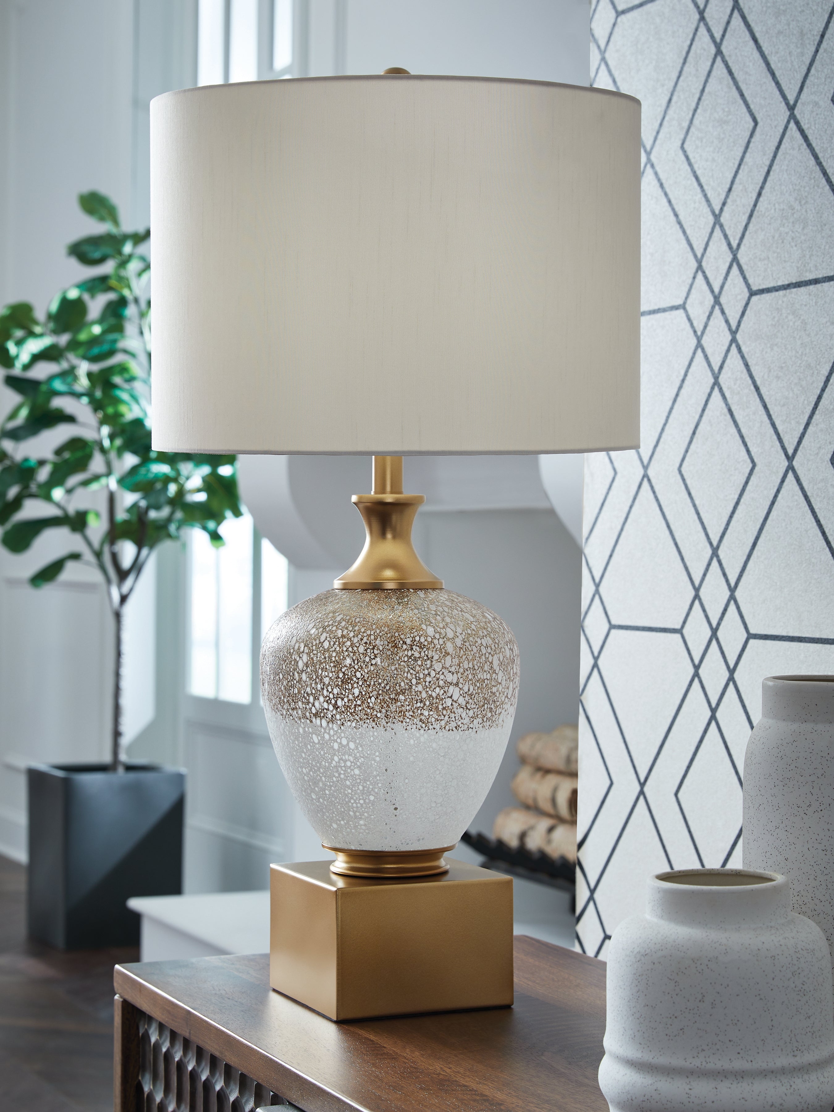 Elite Furniture Outlet - Ashley Furniture - Tavisburg Lighting - Glass Table Lamp (1/CN) / Brown/White/Gold - L430894