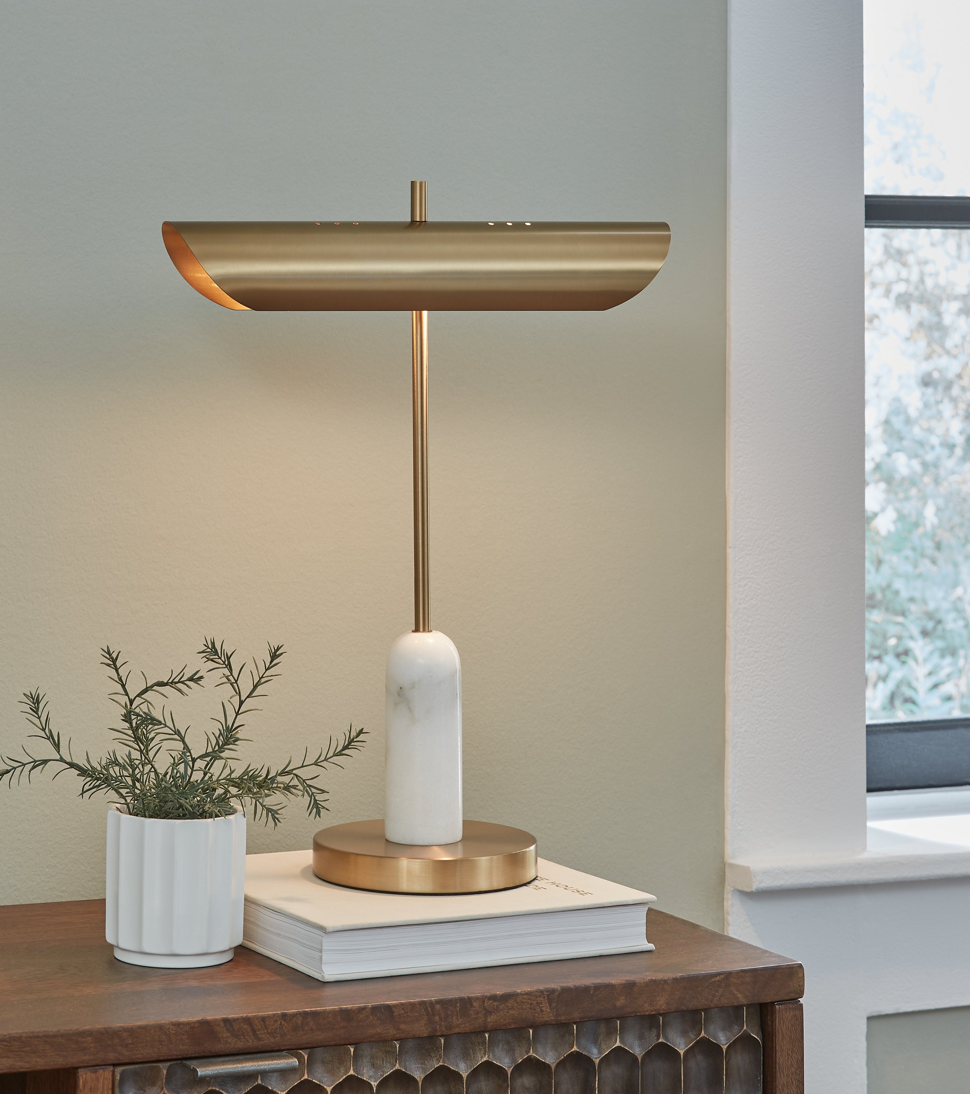 Elite Furniture Outlet - Ashley Furniture - Rowleigh Lighting - Marble Desk Lamp (1/CN) / Gold Finish/White - L734392