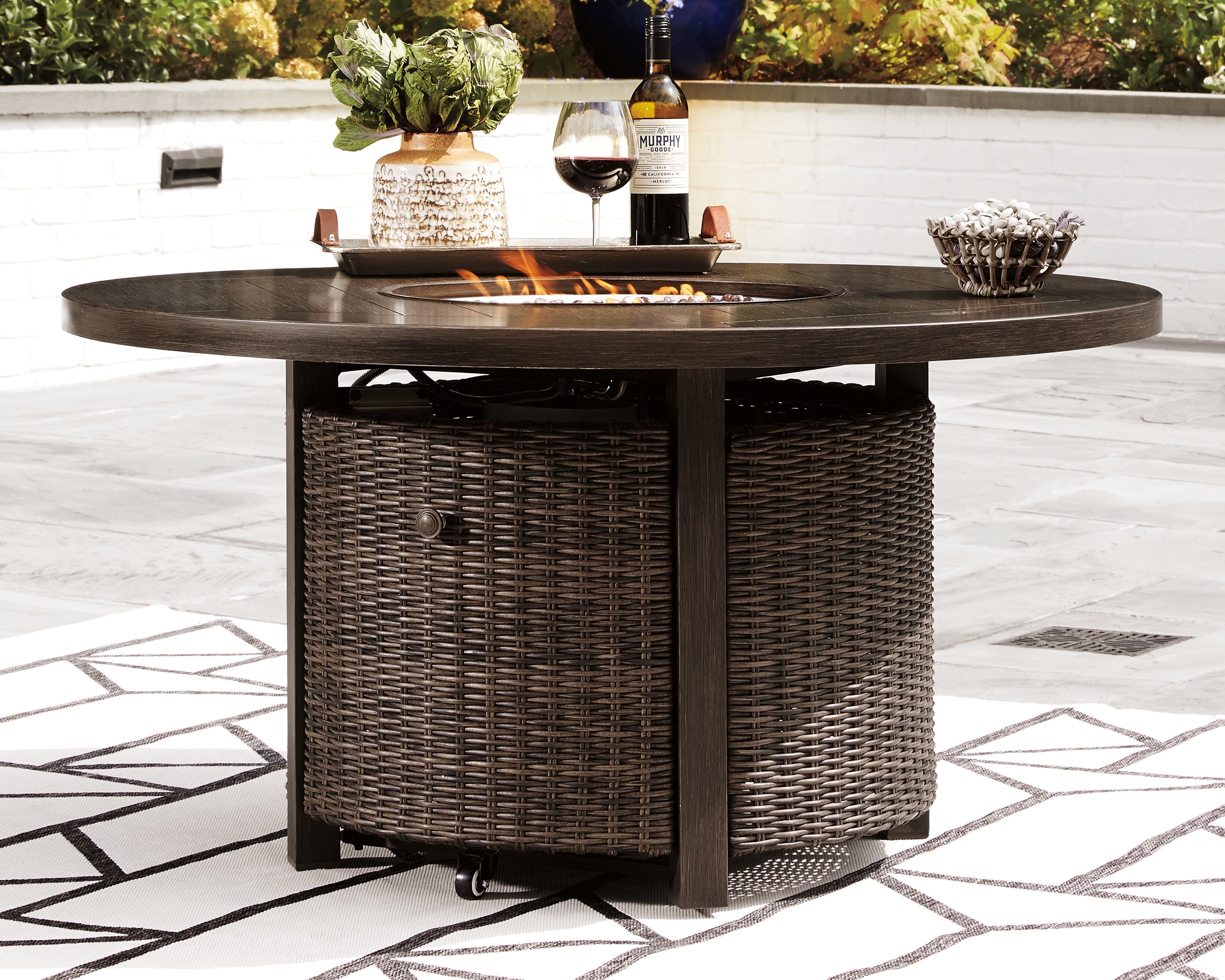Elite Furniture Outlet - Ashley Furniture - Paradise Trail Outdoor - Outdoor Counter Height Dining Table with 4 Barstools / Medium Brown - P750P5