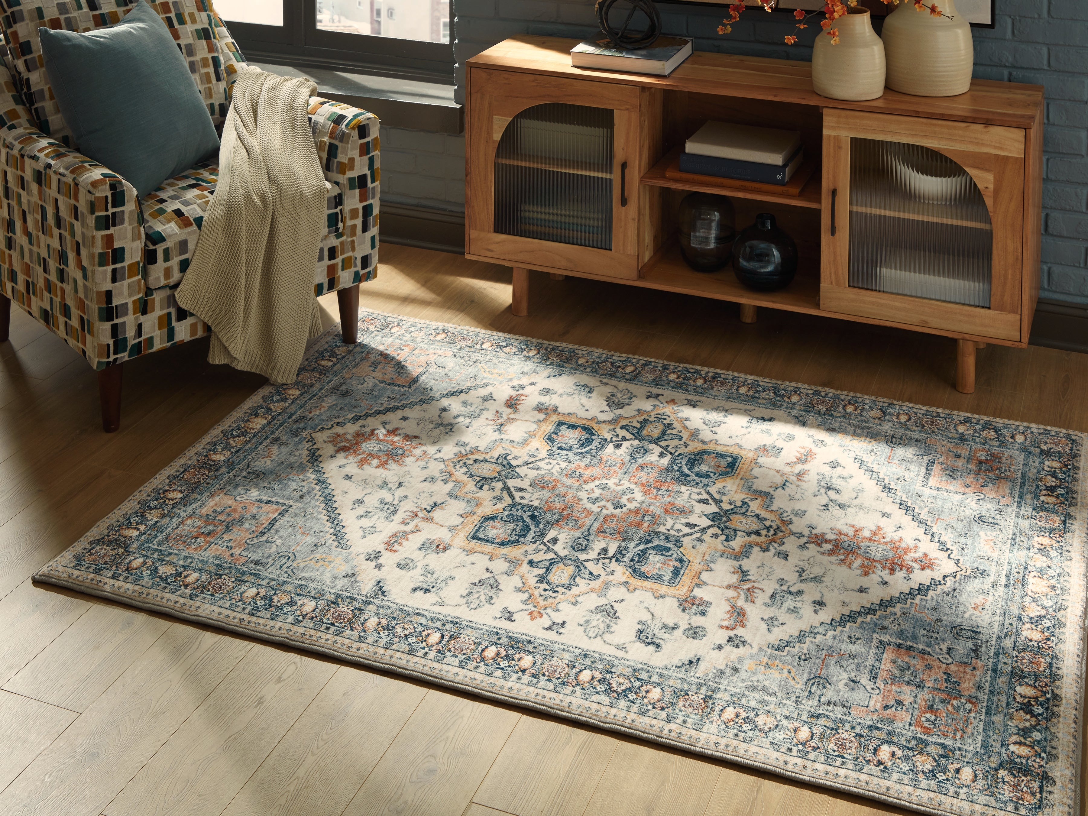 Elite Furniture Outlet - Ashley Furniture - Wallney Rug - 5' x 7' Area Rug / Multi - R407492