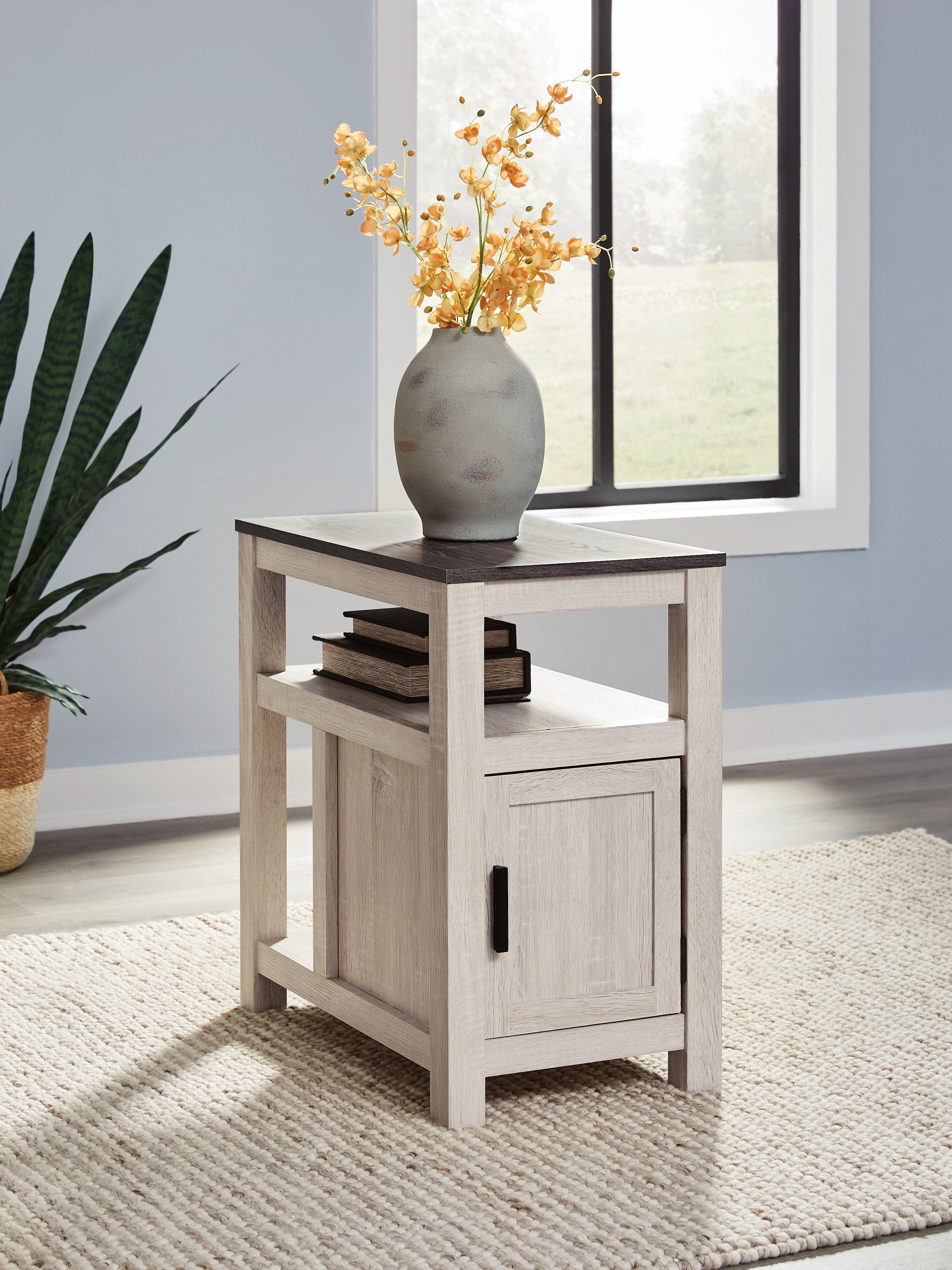 Elite Furniture Outlet - Ashley Furniture - Fendenmore Chairside End Table - Chair Side End Table - T190-217