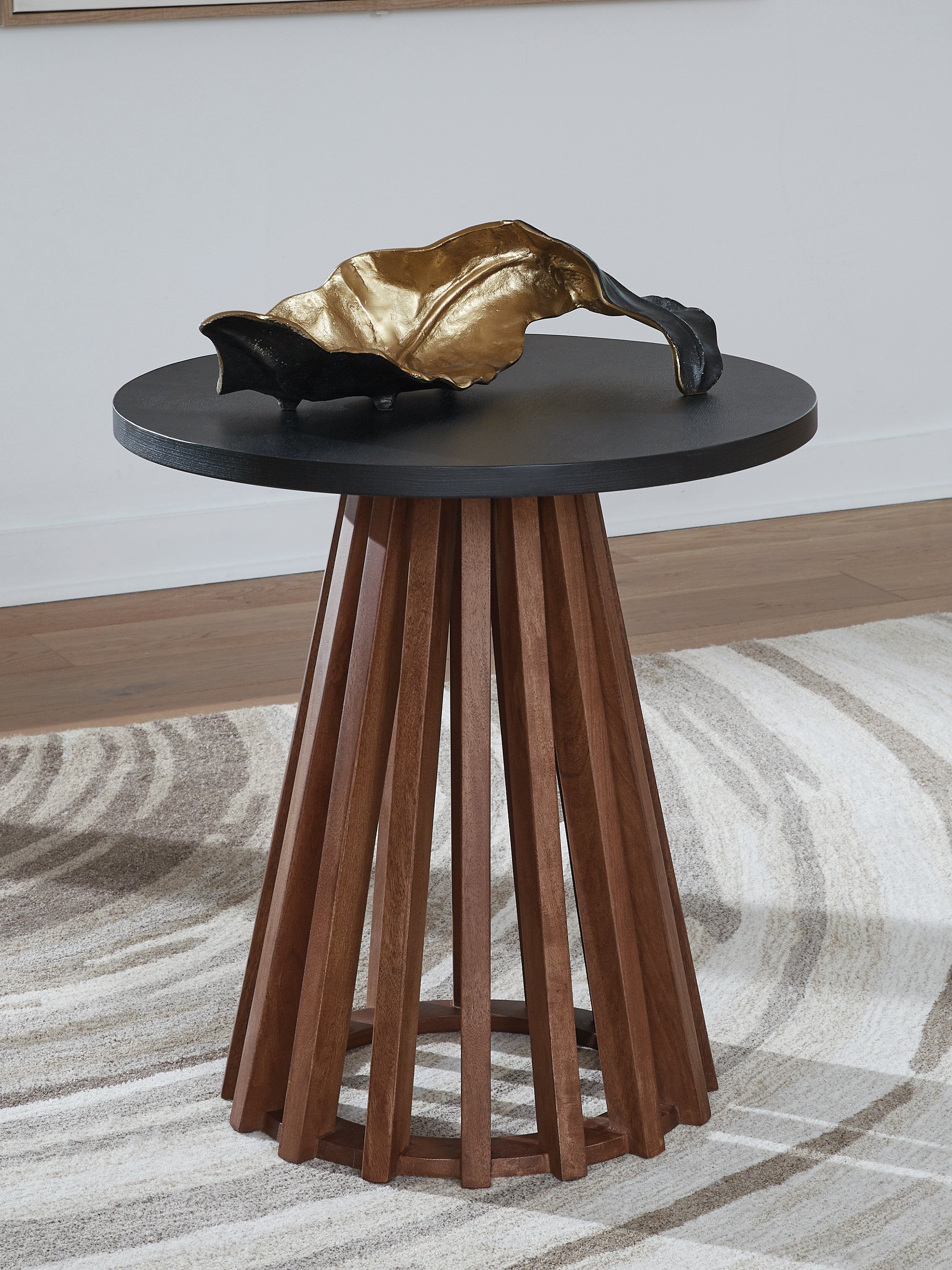 Elite Furniture Outlet - Ashley Furniture - Kallari End Table - Round End Table / Warm Brown/Black - T737-6