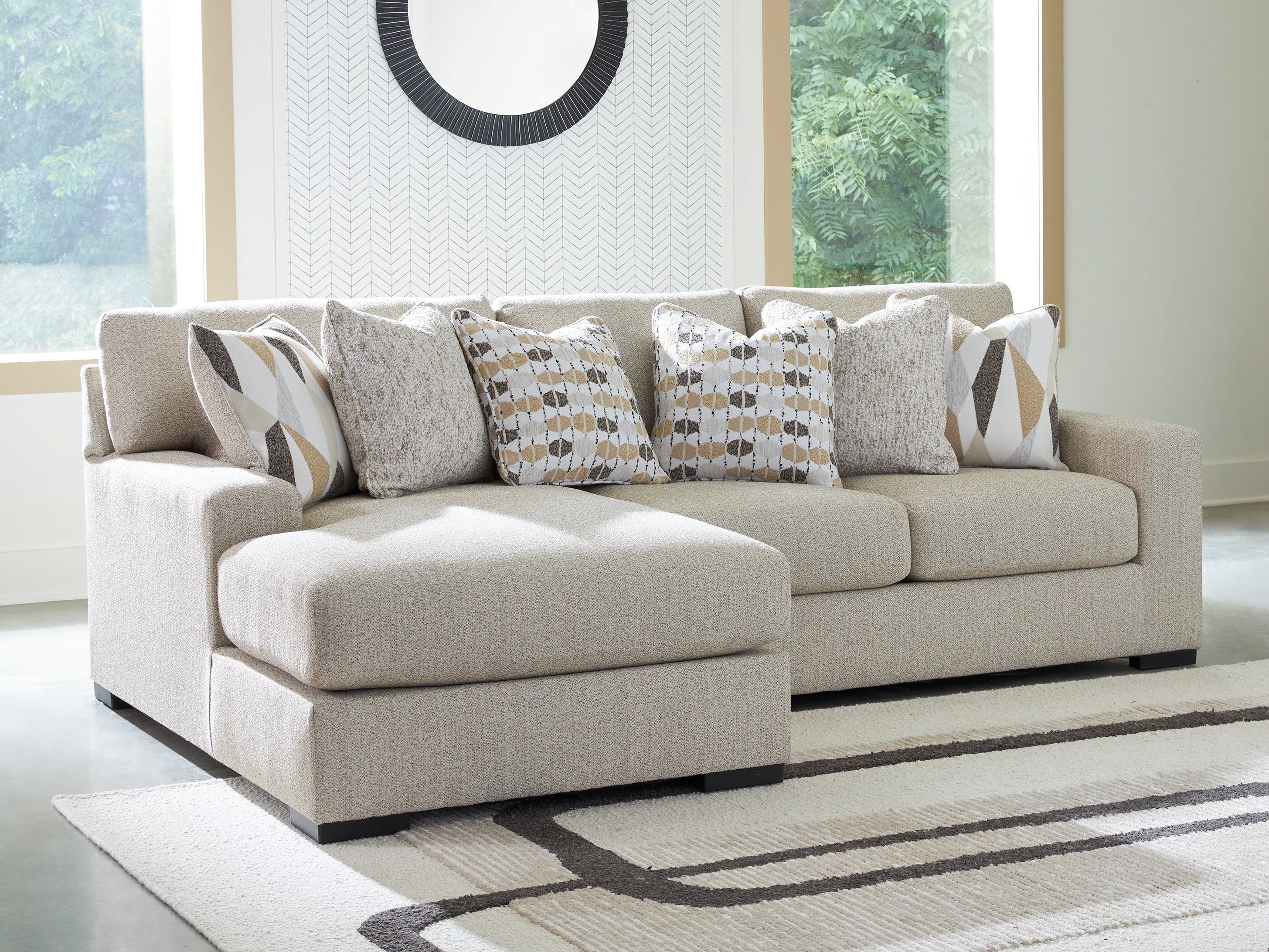 Elite Furniture Outlet - Ashley Furniture - Laurelgrove Sectional - RAF 2-Piece Sectional Sofa Chaise / Pebble - 75105S4