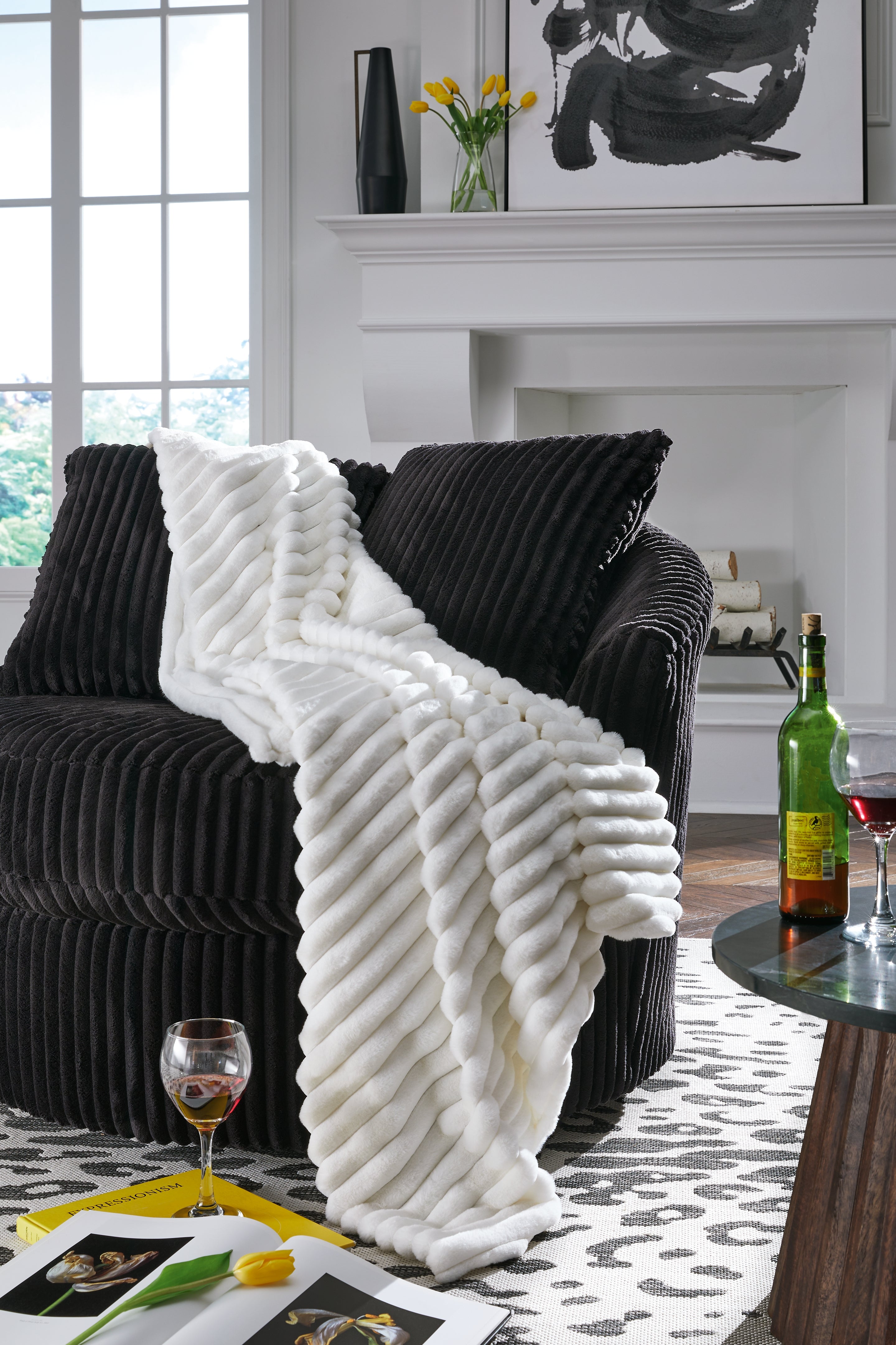 Elite Furniture Outlet - Ashley Furniture - Alsonwell Throw - Throw / White - A1001080T