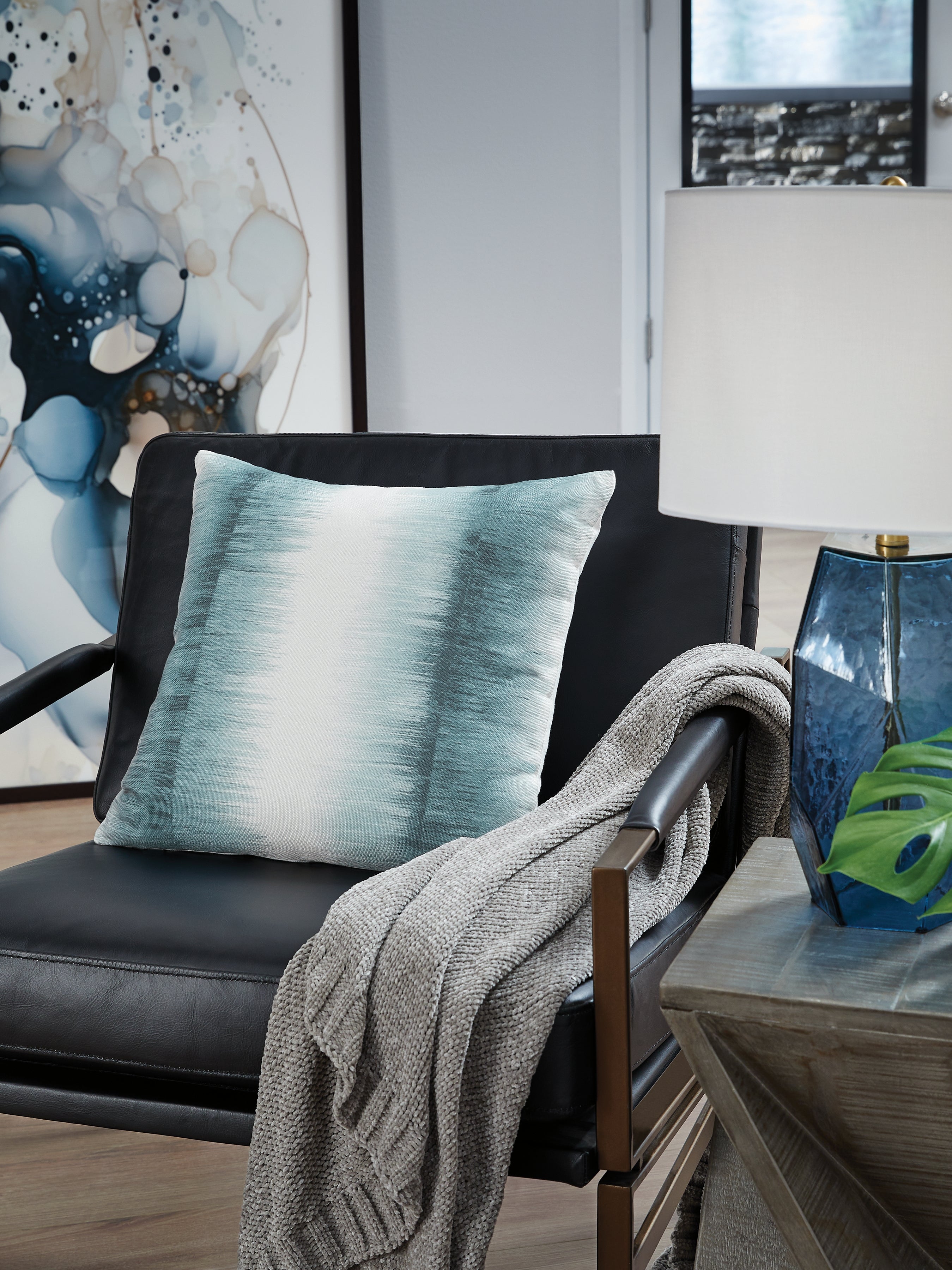 Elite Furniture Outlet - Ashley Furniture - Elonwich Pillows - Pillow / Teal/White - A1001106P