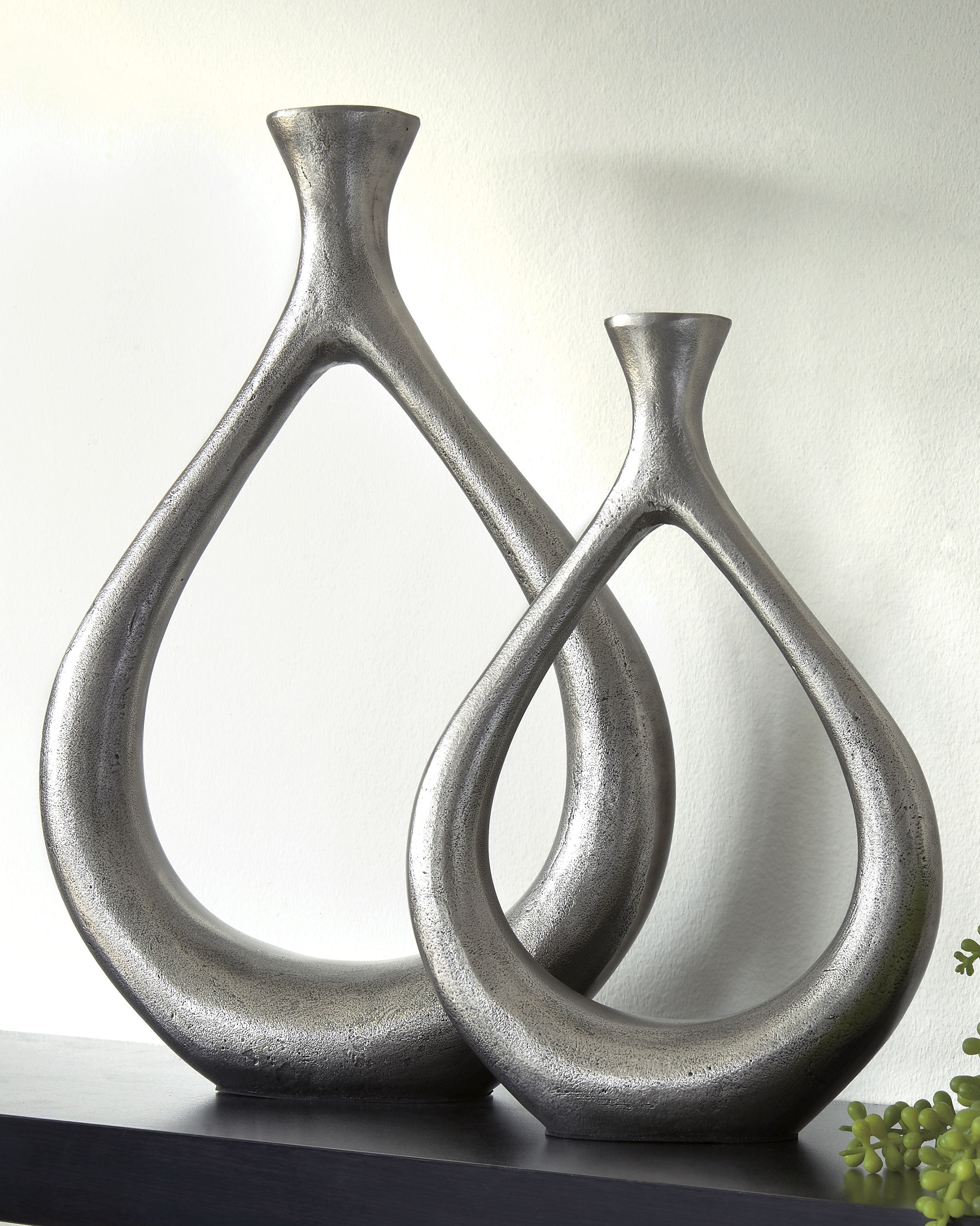 Elite Furniture Outlet - Ashley Furniture - Dimaia Vase - Vase (Set of 2) (2/CS) / Antique Silver Finish - A2000348
