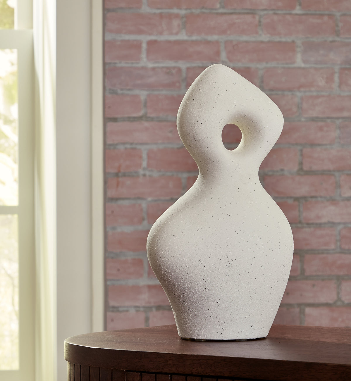 Elite Furniture Outlet - Ashley Furniture - Arthrow Sculpture - Sculpture / Off White - A2000650