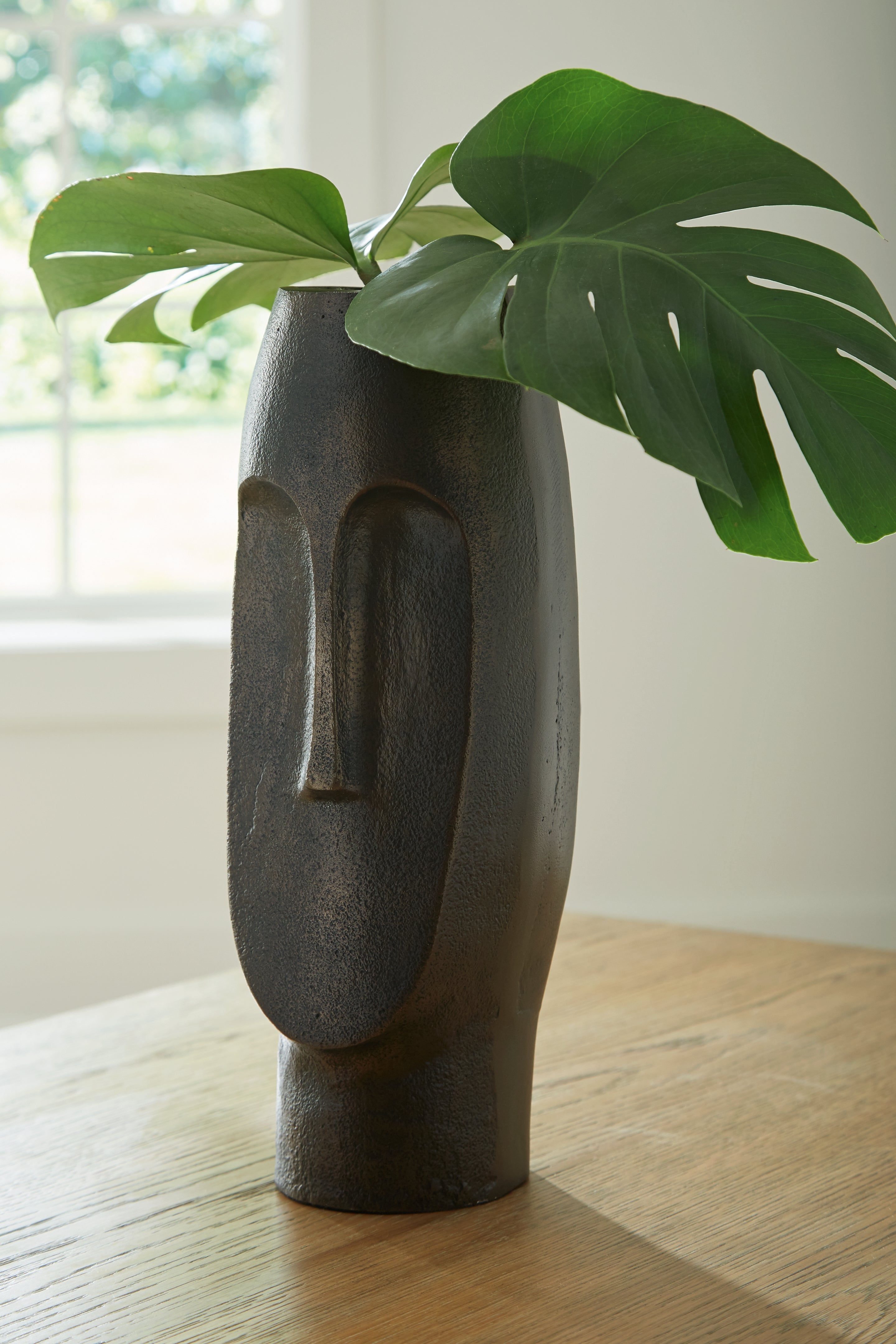 Elite Furniture Outlet - Ashley Furniture - Elanman Vase - Vase / Antique Bronze - A2000693