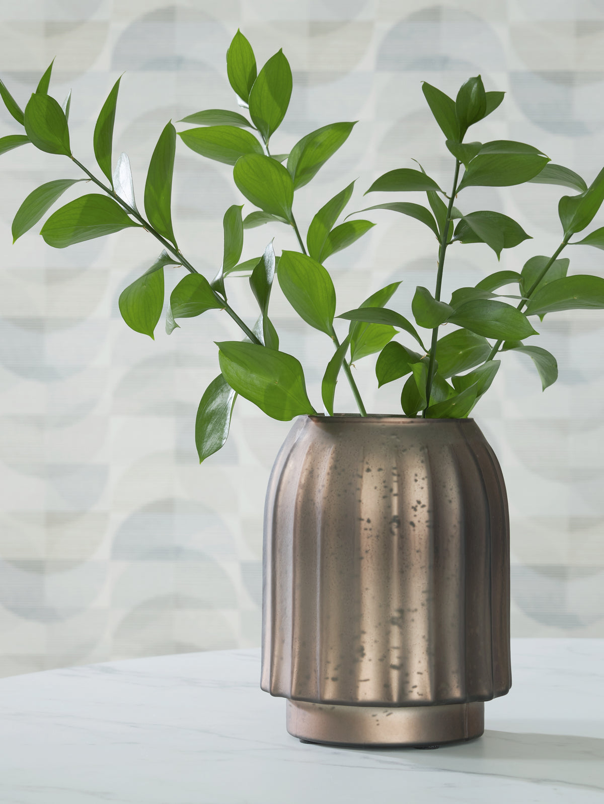 Elite Furniture Outlet - Ashley Furniture - Briarcott Vase - Vase / Brown - A2000703