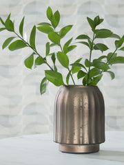 Elite Furniture Outlet - Ashley Furniture - Briarcott Vase - Vase / Brown - A2000703