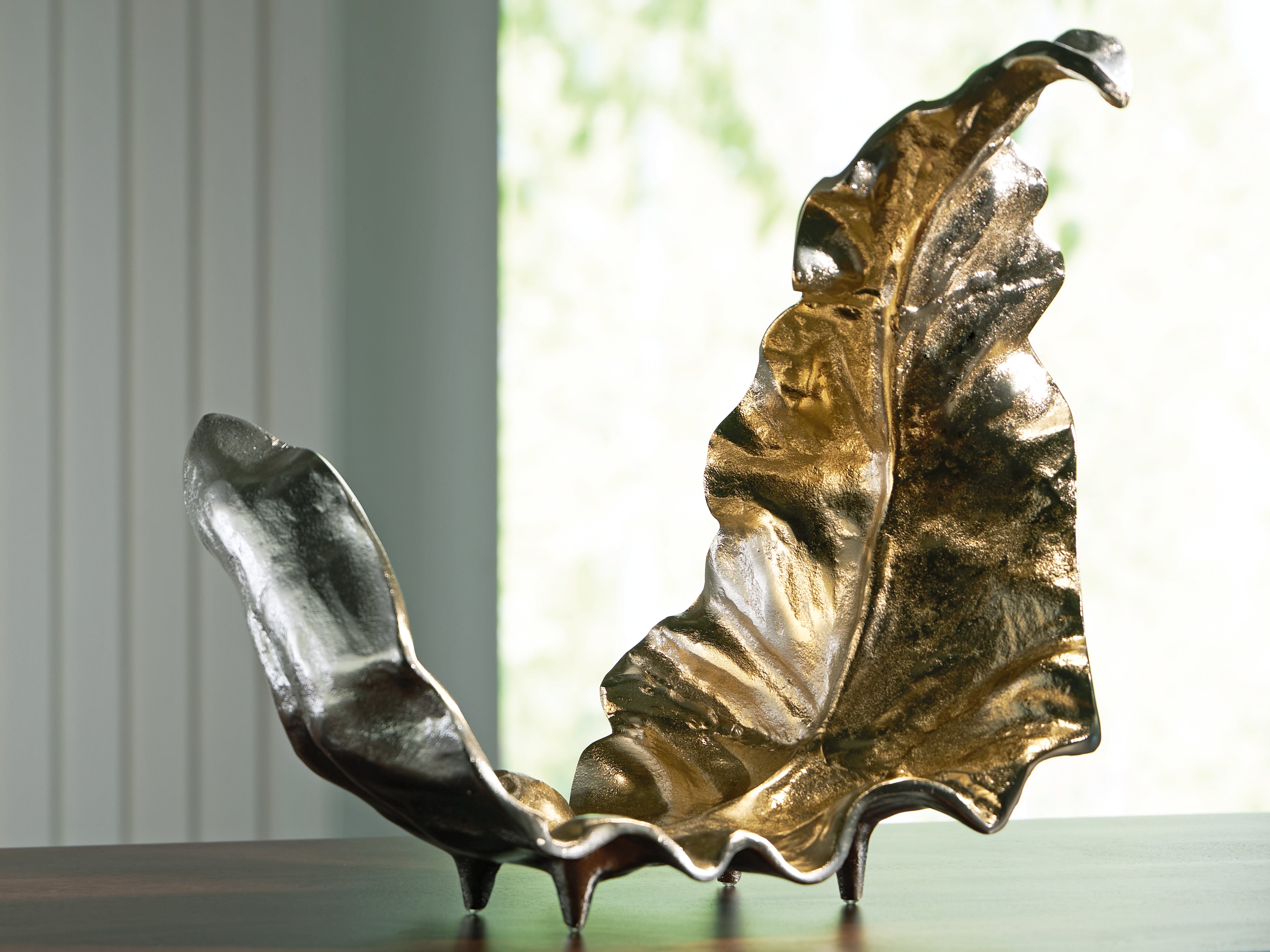 Elite Furniture Outlet - Ashley Furniture - Darinsen Sculpture - Sculpture / Gold/Silver Finish - A2000785
