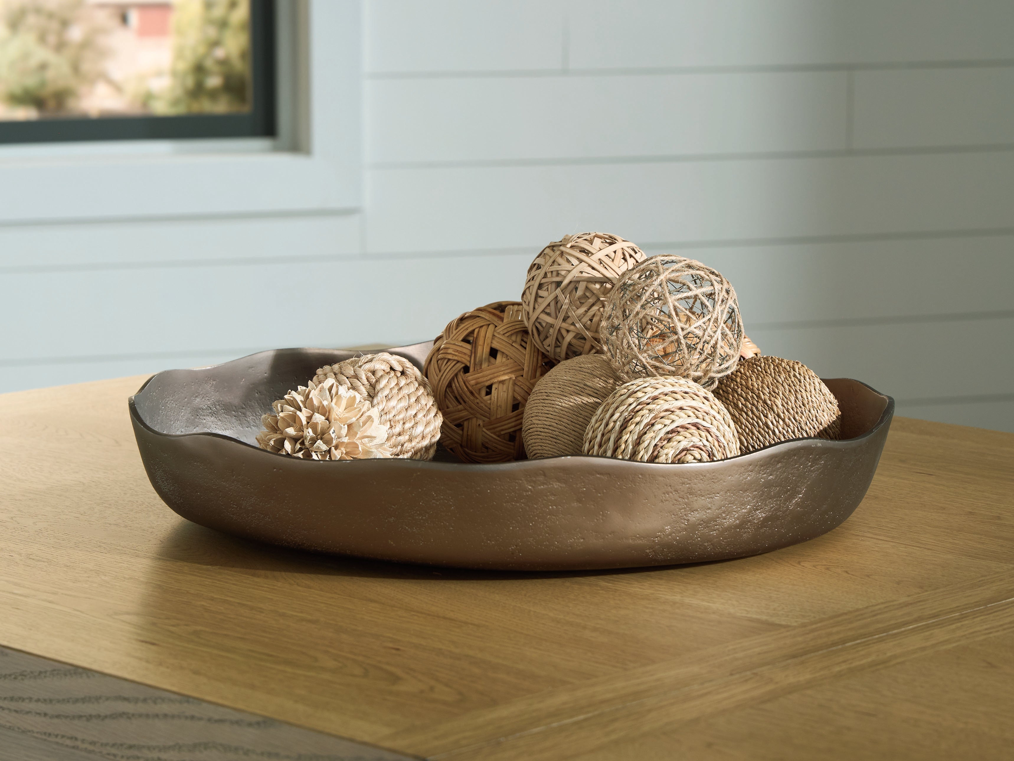 Elite Furniture Outlet - Ashley Furniture - Wallmen Tray - Tray / Champagne Gold Finish - A2000817