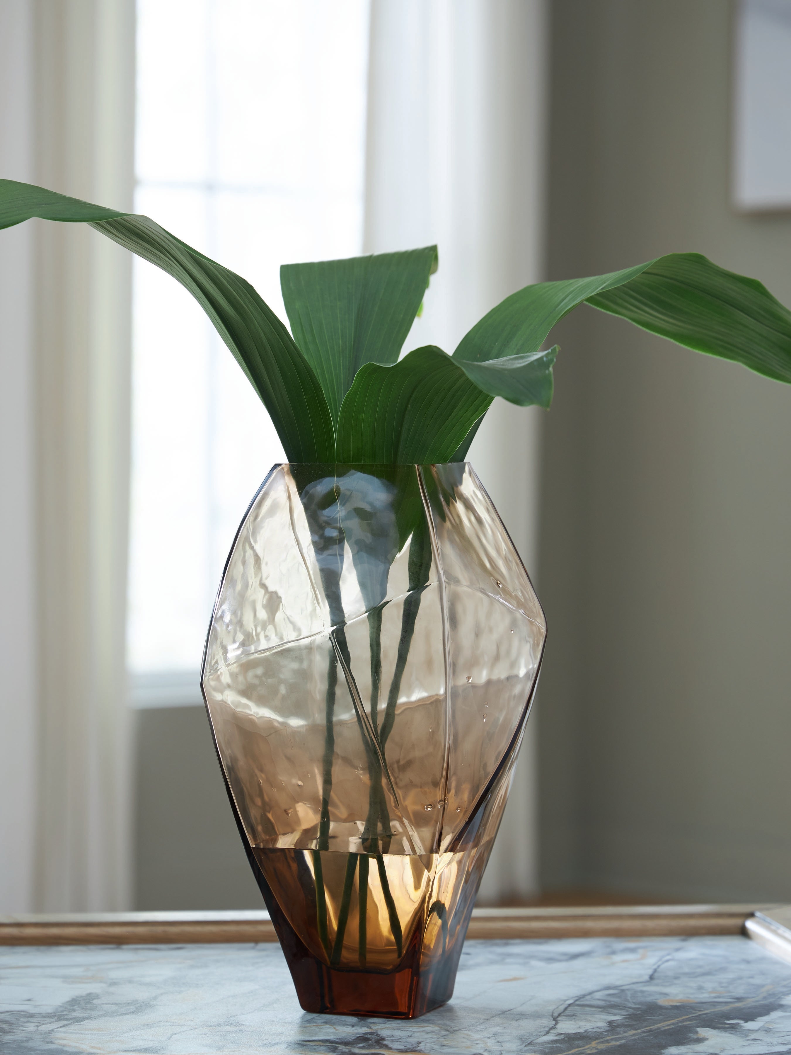 Elite Furniture Outlet - Ashley Furniture - Ewart Vase - Vase / Light Brown - A2000867