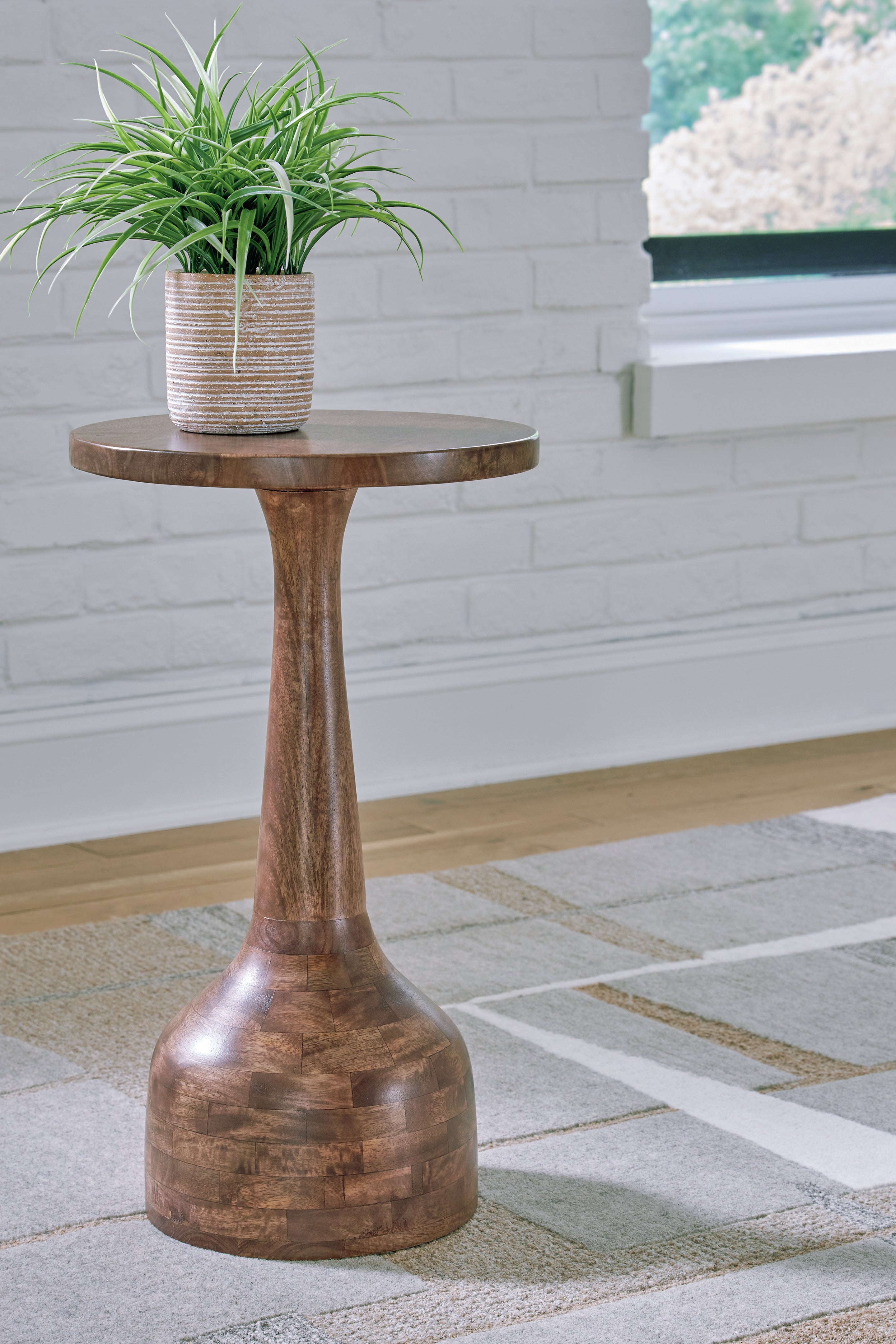 Elite Furniture Outlet - Ashley Furniture - Joville Accent Table - Accent Table / Medium Brown - A4000627