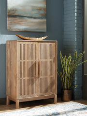 Elite Furniture Outlet - Ashley Furniture - Pellamour Bar Cabinet - Bar Cabinet / Natural Brown - A4000698
