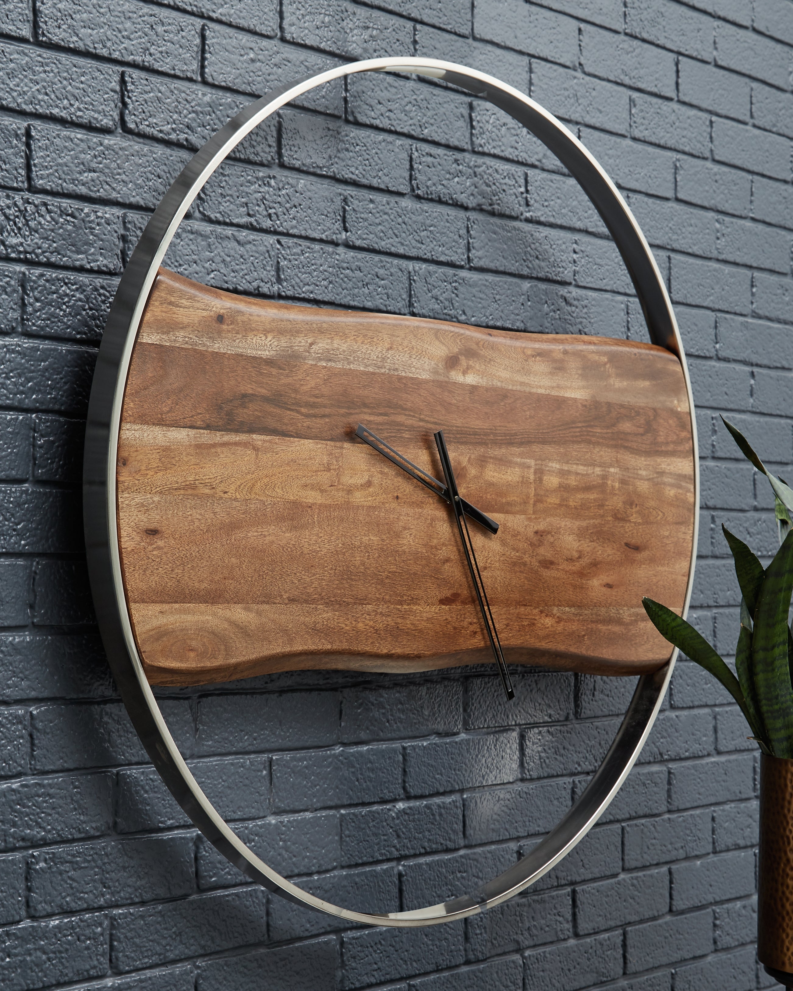 Elite Furniture Outlet - Ashley Furniture - Panchali Wall Decor - Wall Clock / Brown/Silver Finish - A8010198
