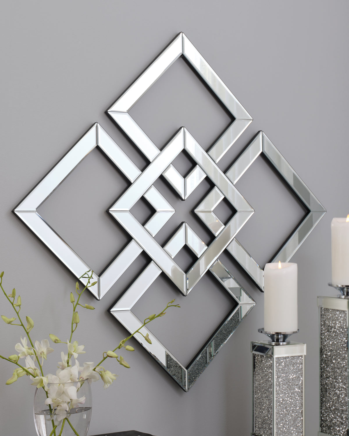Elite Furniture Outlet - Ashley Furniture - Quinnley Mirror - Accent Mirror / Mirror - A8010207