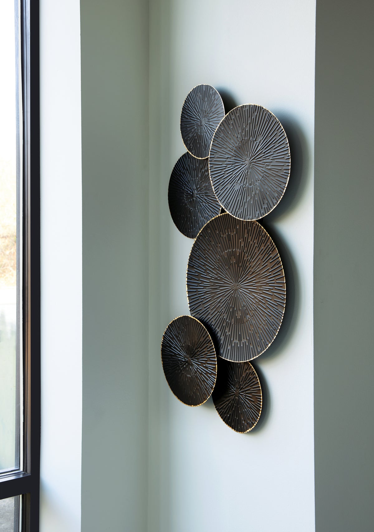 Elite Furniture Outlet - Ashley Furniture - Rhetlen Wall Decor - Wall Decor / Black/Gold Finish - A8010301