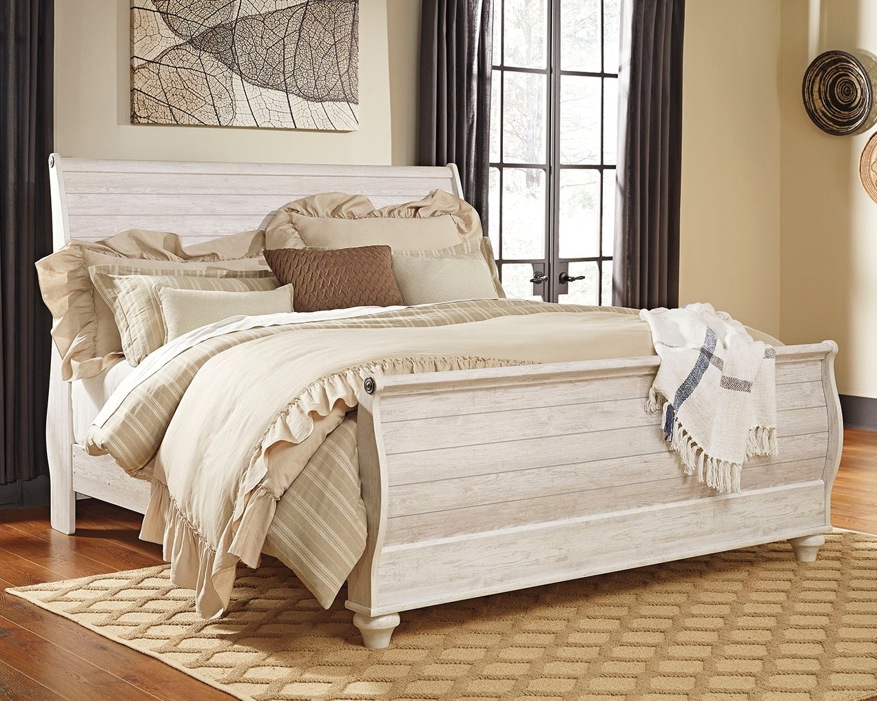 Elite Furniture Outlet - Ashley Furniture - Willowton Bedroom - King Sleigh Bed / Whitewash - B267B11