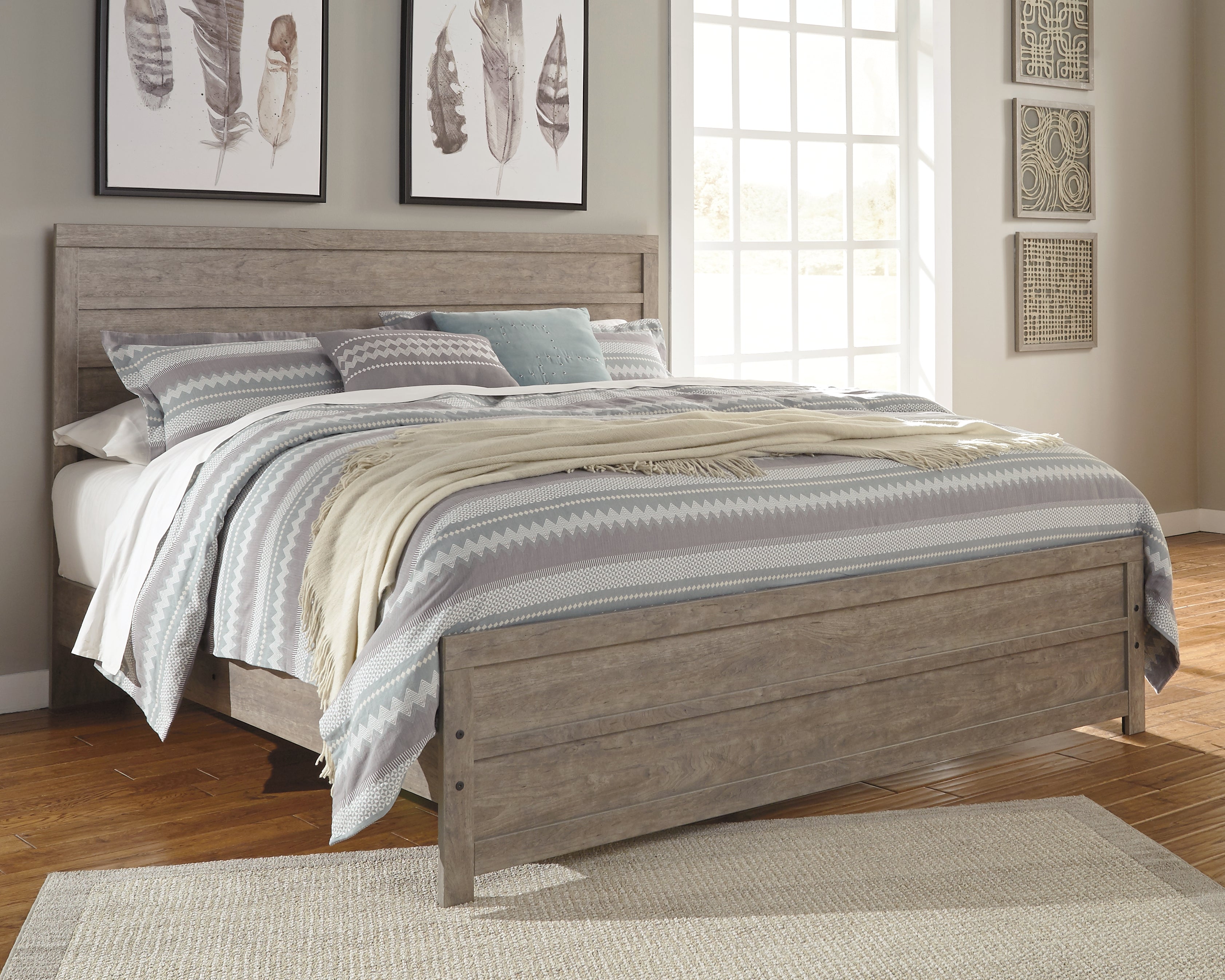Elite Furniture Outlet - Ashley Furniture - Culverbach Bedroom - King Panel Bed / Gray - B070B10