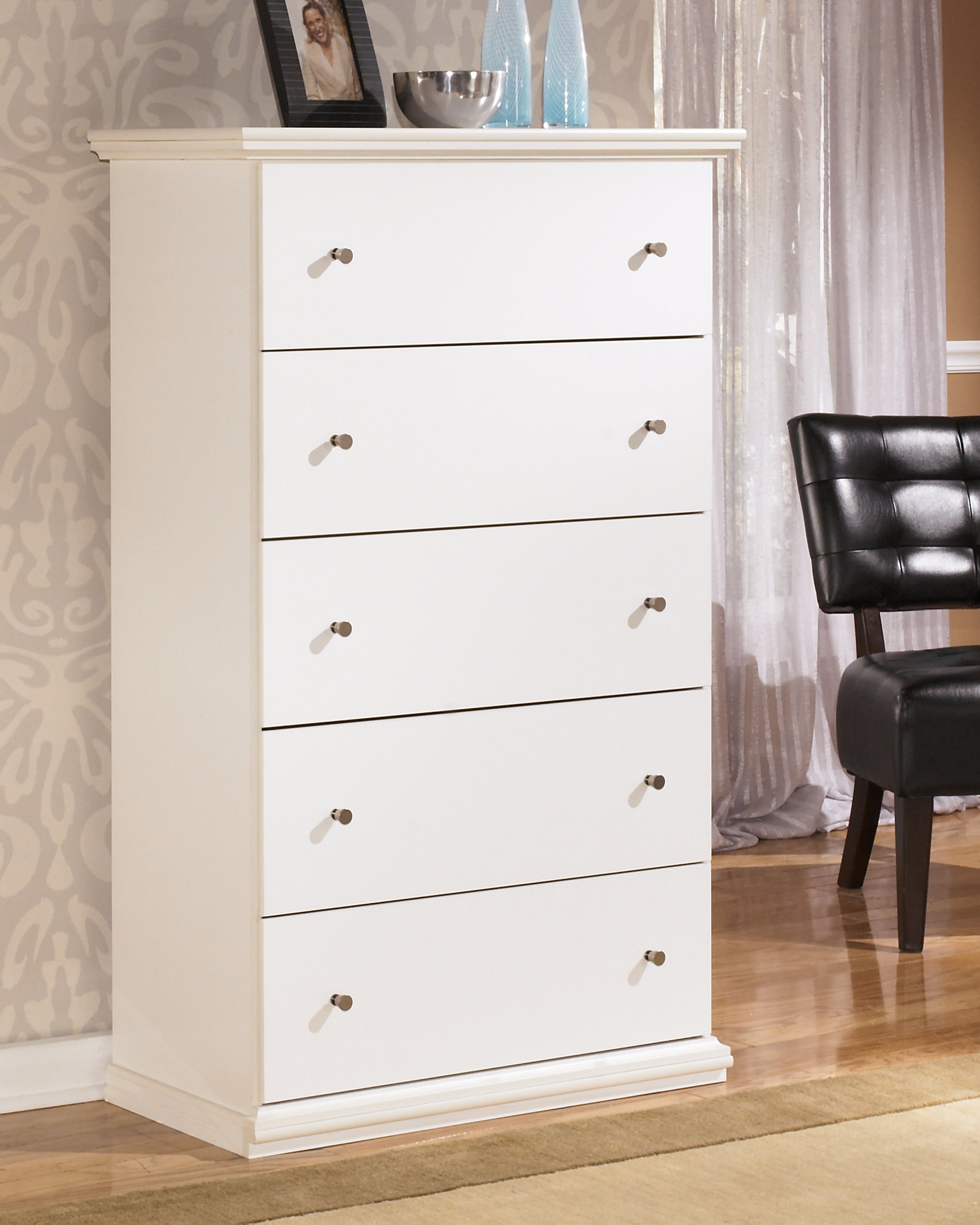 Elite Furniture Outlet - Ashley Furniture - Bostwick Shoals Bedroom - Five Drawer Chest / White - B139-46