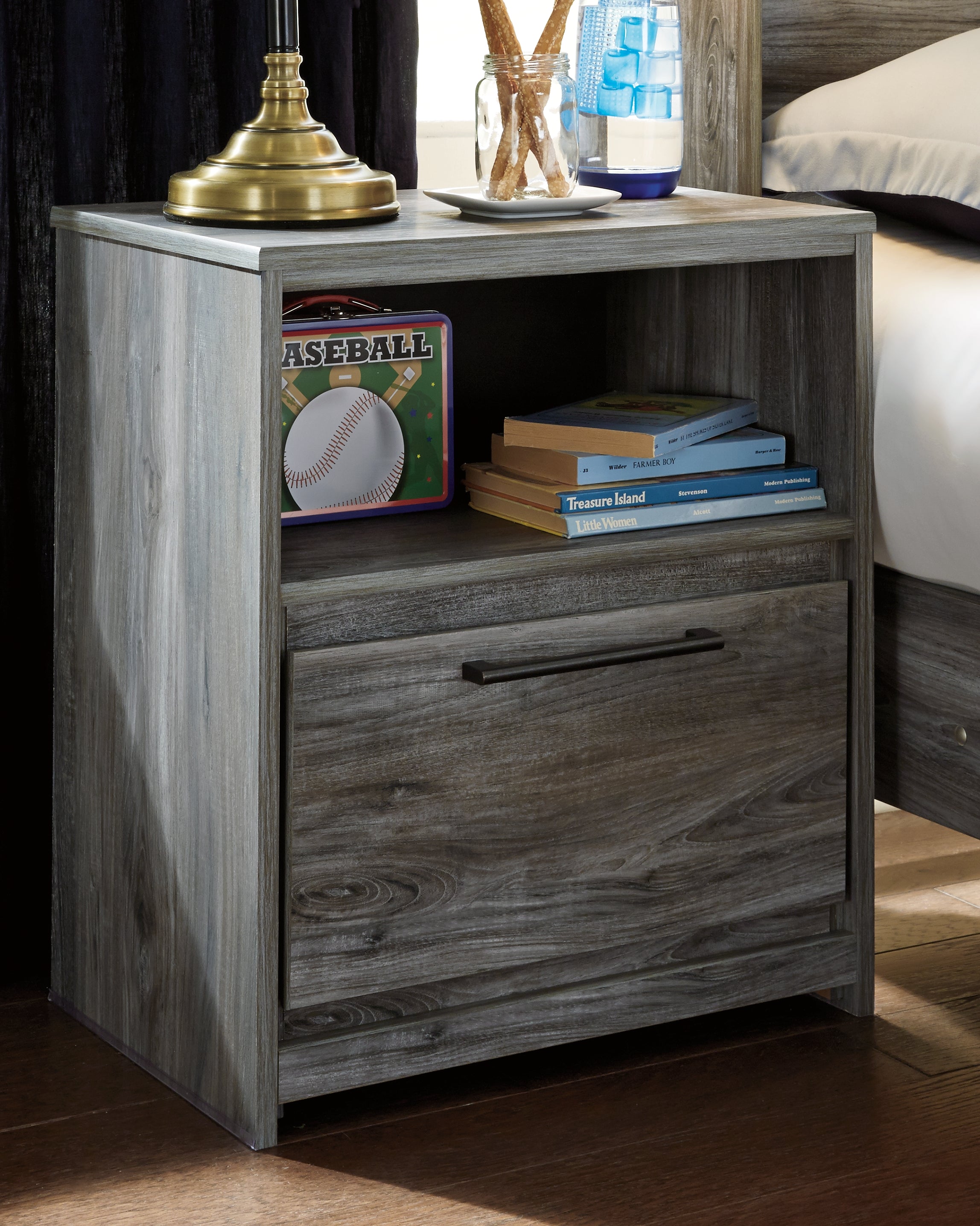 Elite Furniture Outlet - Ashley Furniture - Baystorm Bedroom - One Drawer Night Stand / Gray - B221-91