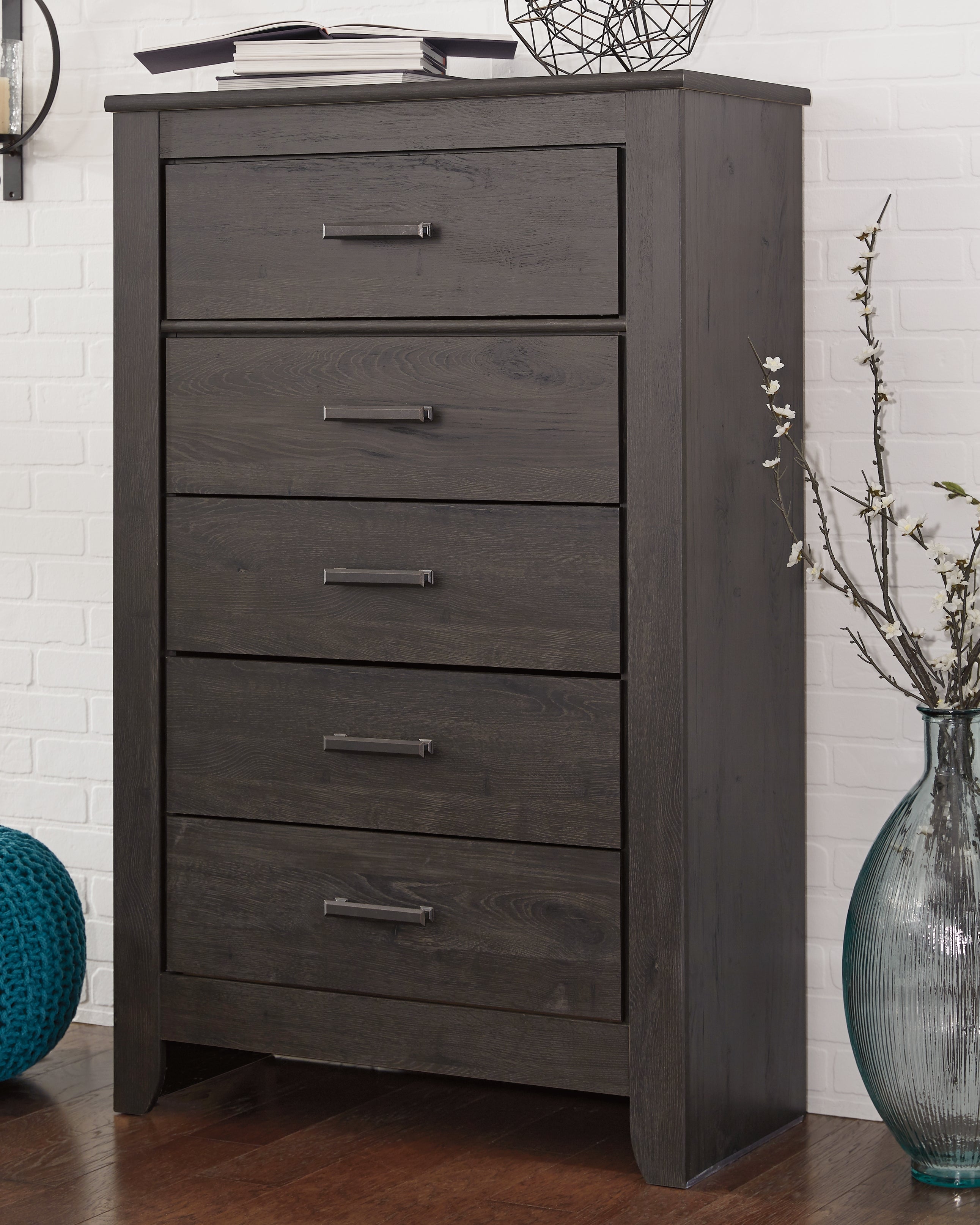 Elite Furniture Outlet - Ashley Furniture - Brinxton Bedroom - Five Drawer Chest / Charcoal - B249-46