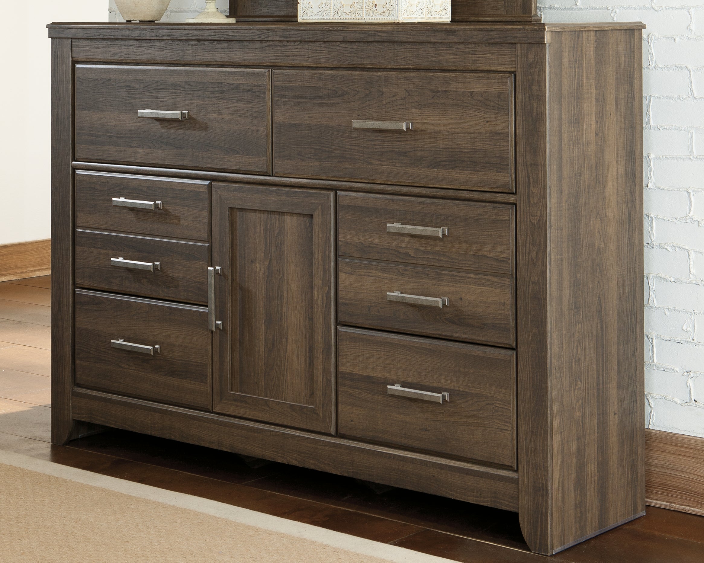 Elite Furniture Outlet - Ashley Furniture - Juararo Bedroom - Six Drawer Dresser / Dark Brown - B251-31