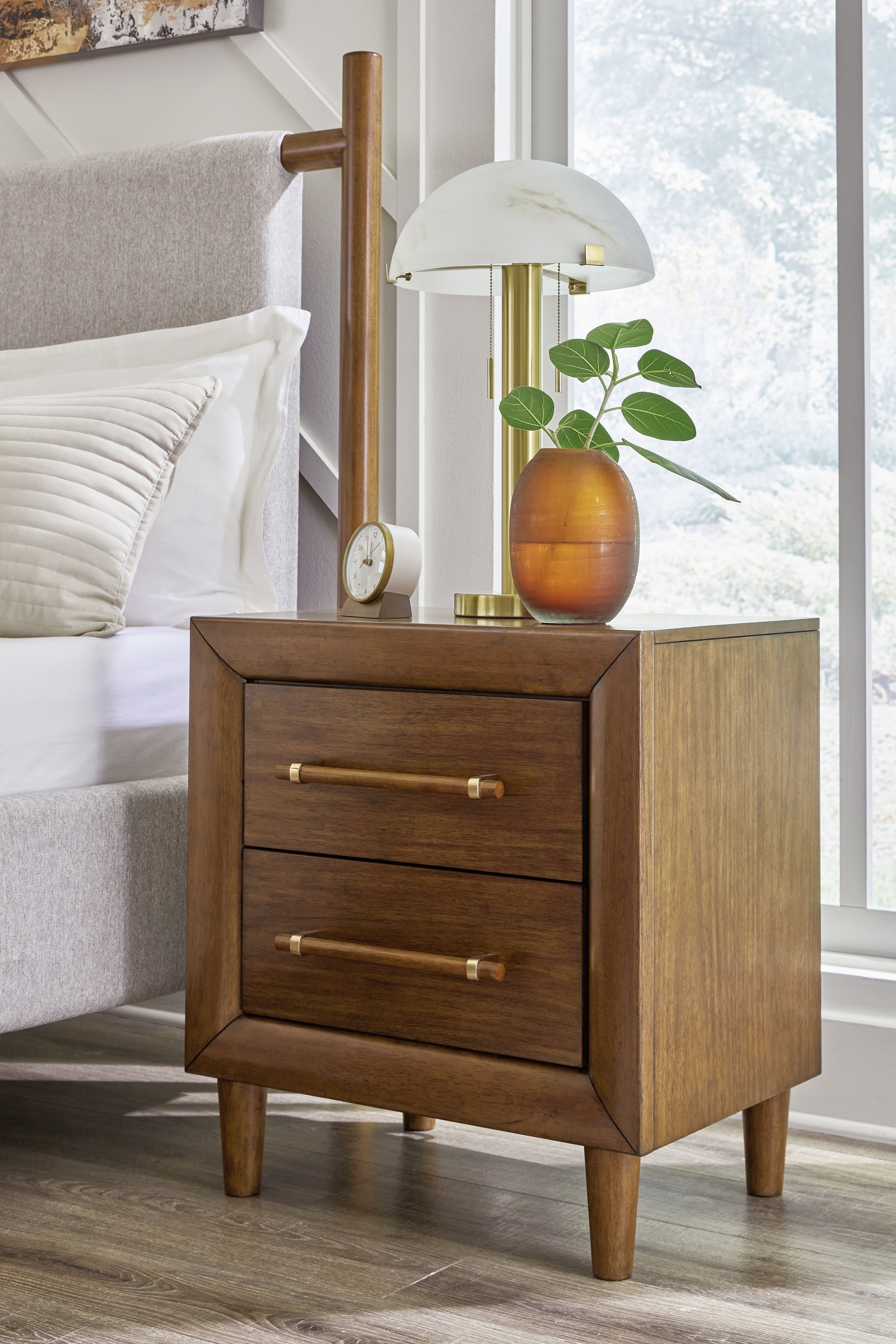 Elite Furniture Outlet - Ashley Furniture - Lyncott Bedroom - Two Drawer Night Stand / Brown - B615-92
