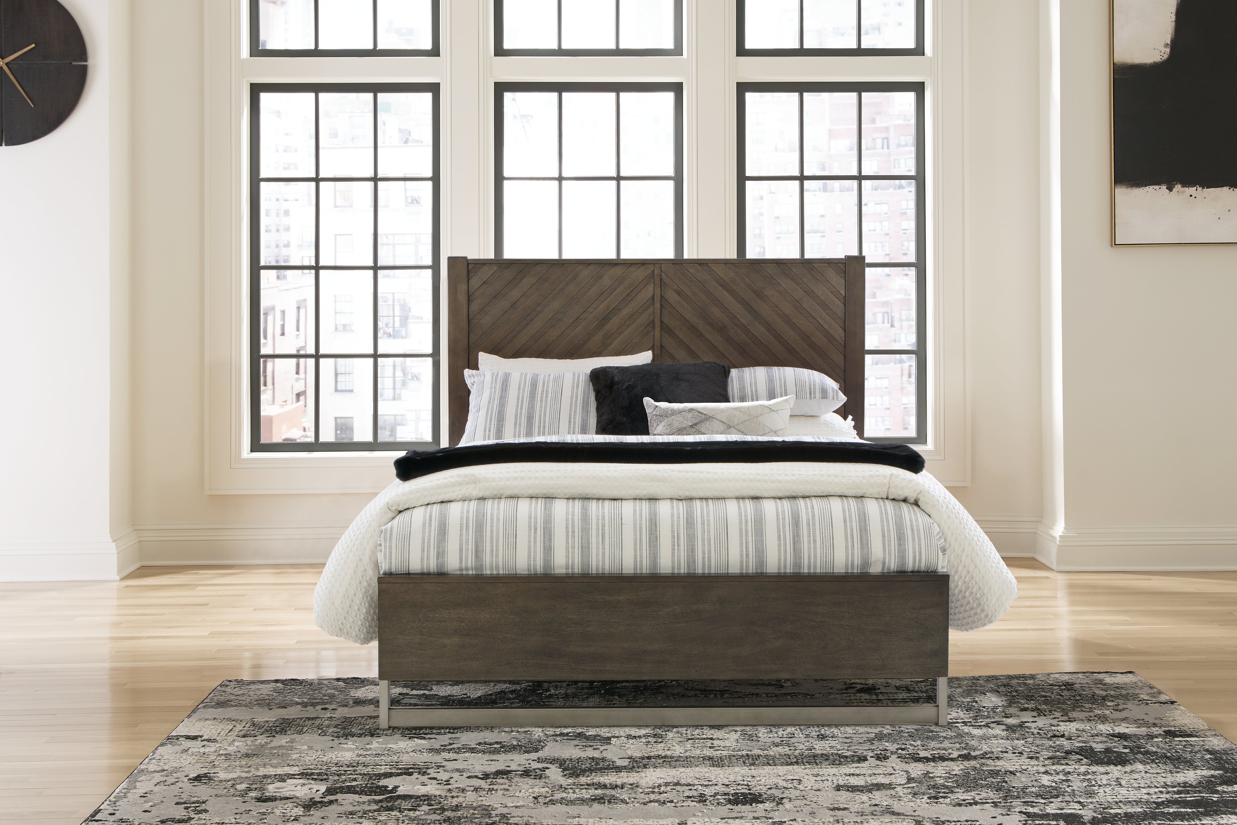 Elite Furniture Outlet - Ashley Furniture - Arkenton Bedroom - Queen Panel Bed / Grayish Brown - B786B2