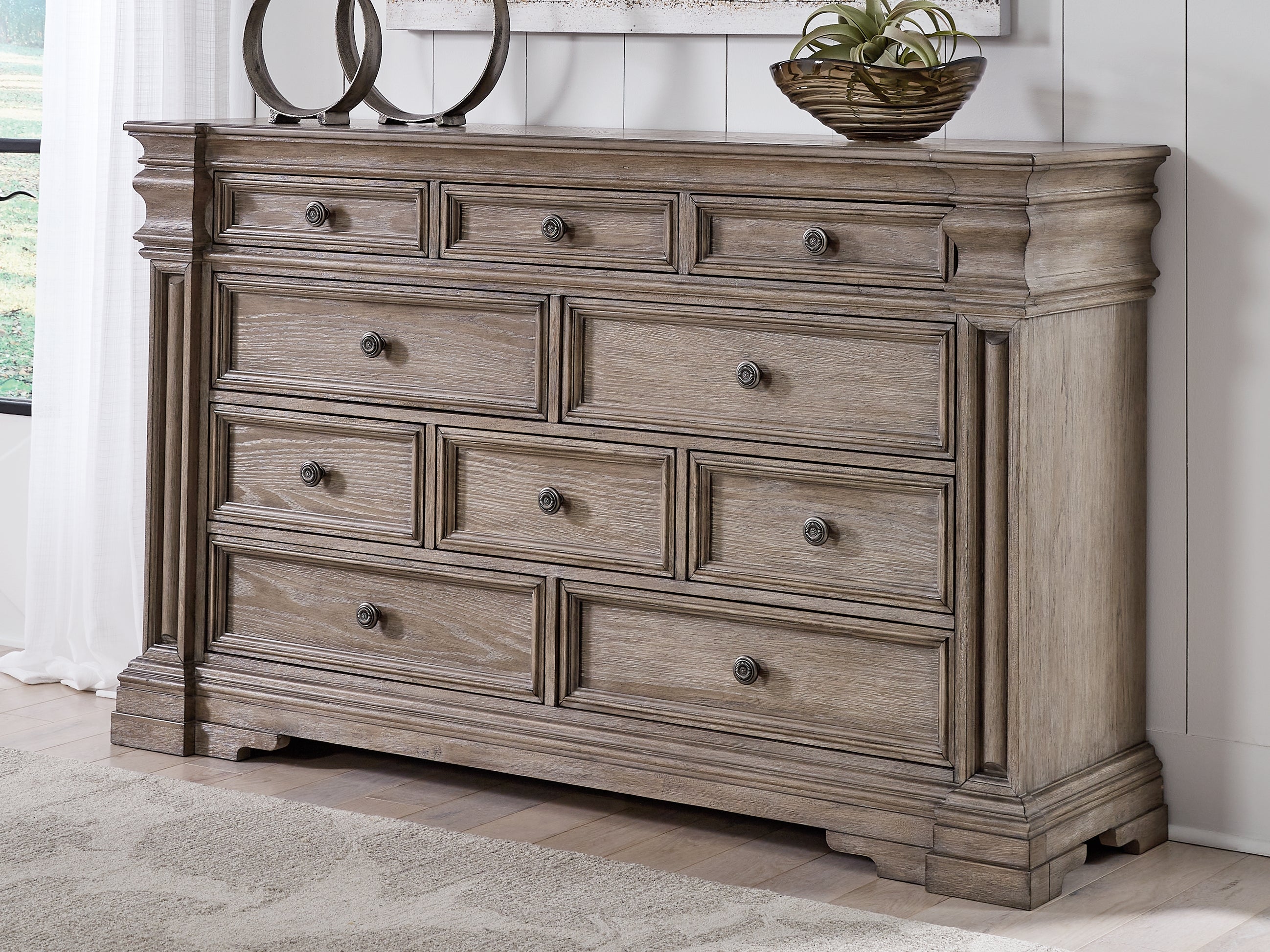 Elite Furniture Outlet - Ashley Furniture - Blairhurst Bedroom - Dresser / Light Grayish Brown - B916-31