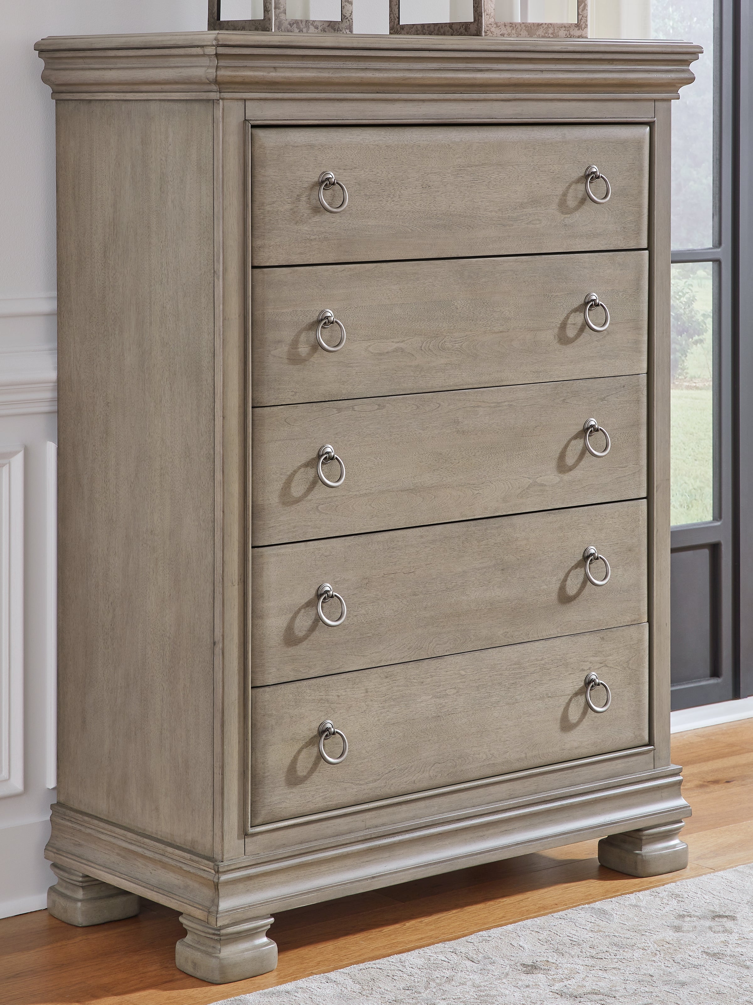 Elite Furniture Outlet - Ashley Furniture - Lexorne Bedroom - Five Drawer Chest / Gray - B924-46