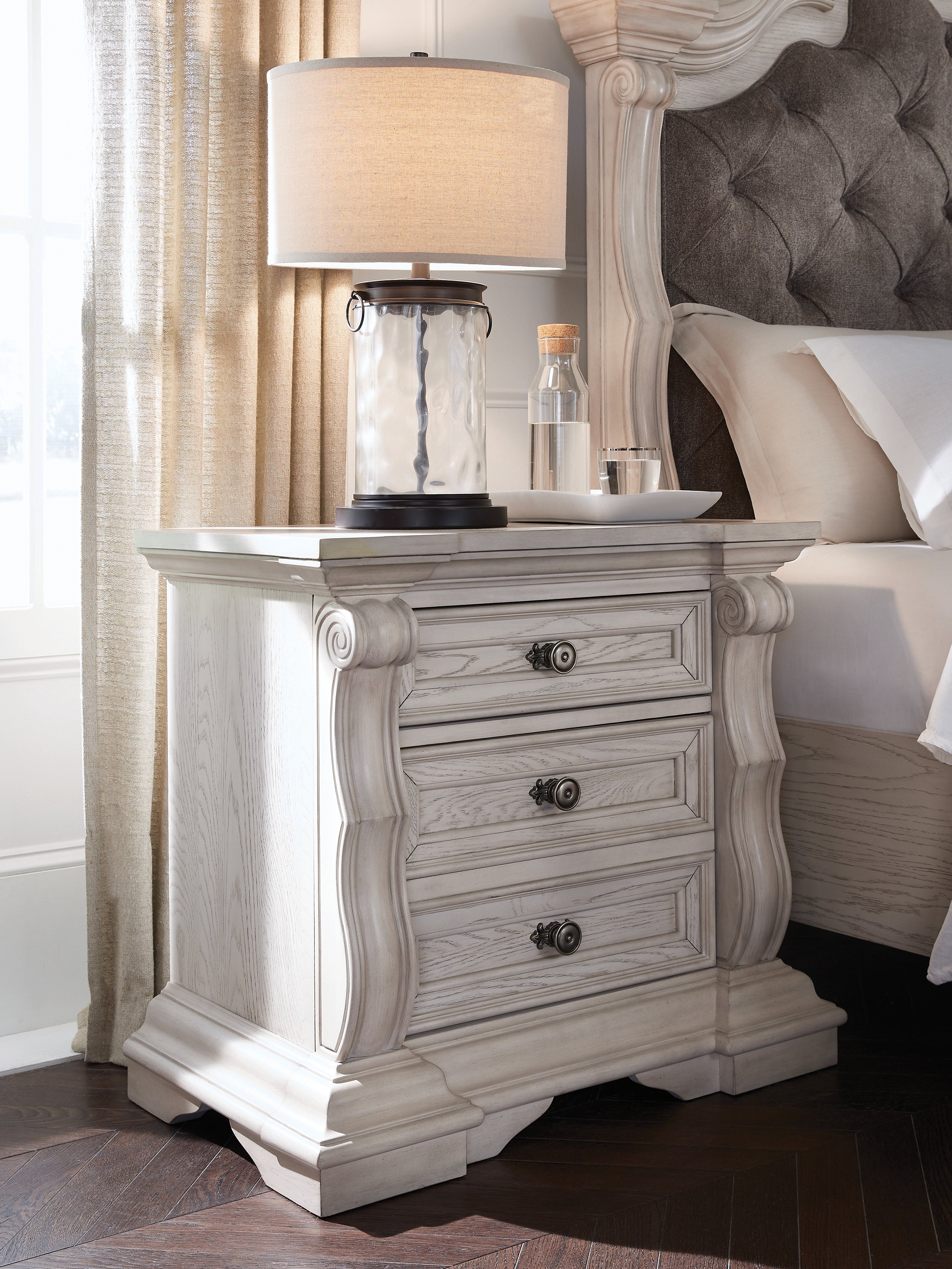 Elite Furniture Outlet - Ashley Furniture - Bruchandi Bedroom - Three Drawer Night Stand / Antique White - PCB948-93