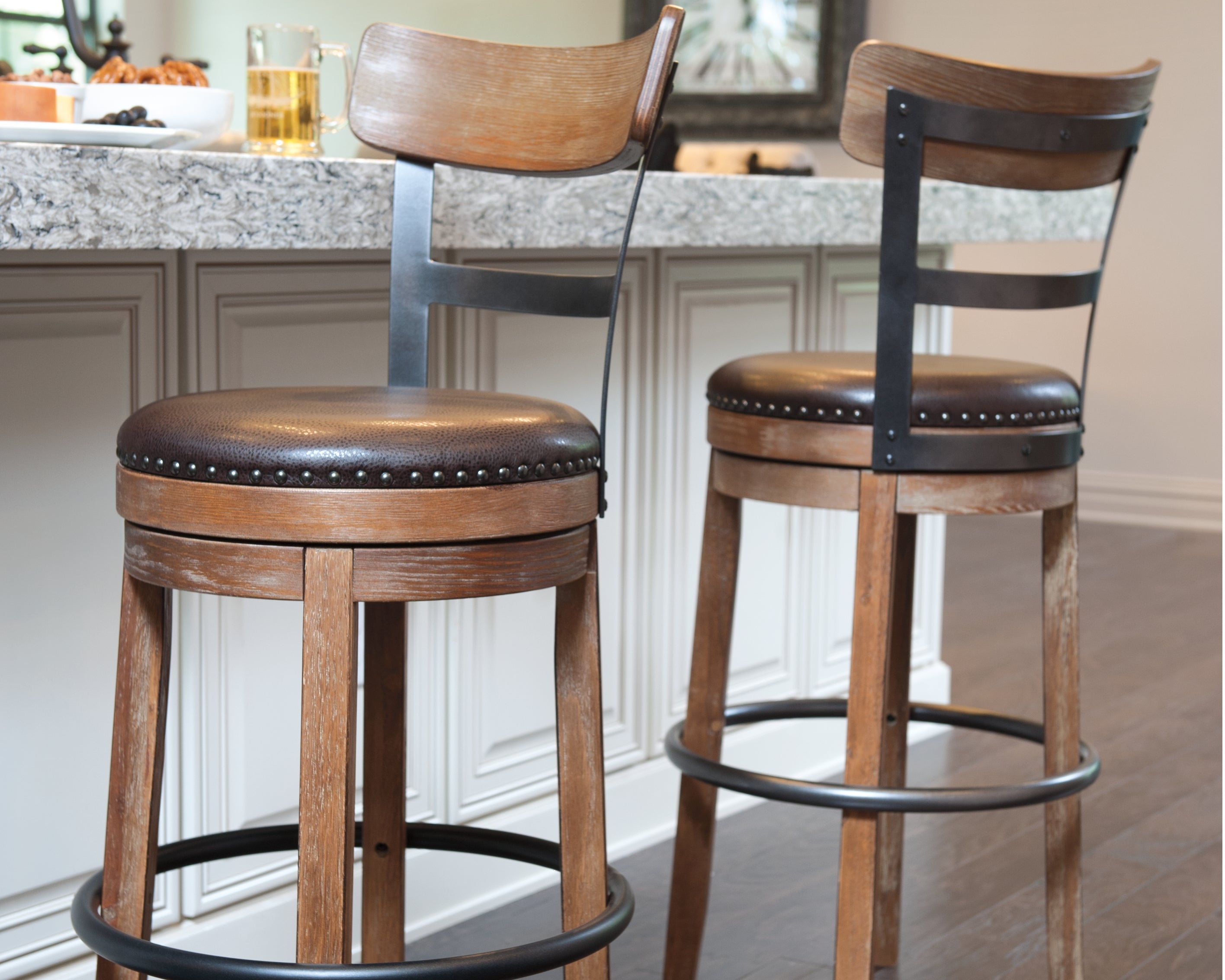 Elite Furniture Outlet - Ashley Furniture - Pinnadel Dining Room - Bar Height Bar Stool (Set of 2) / Grayish Brown - D542-130X2