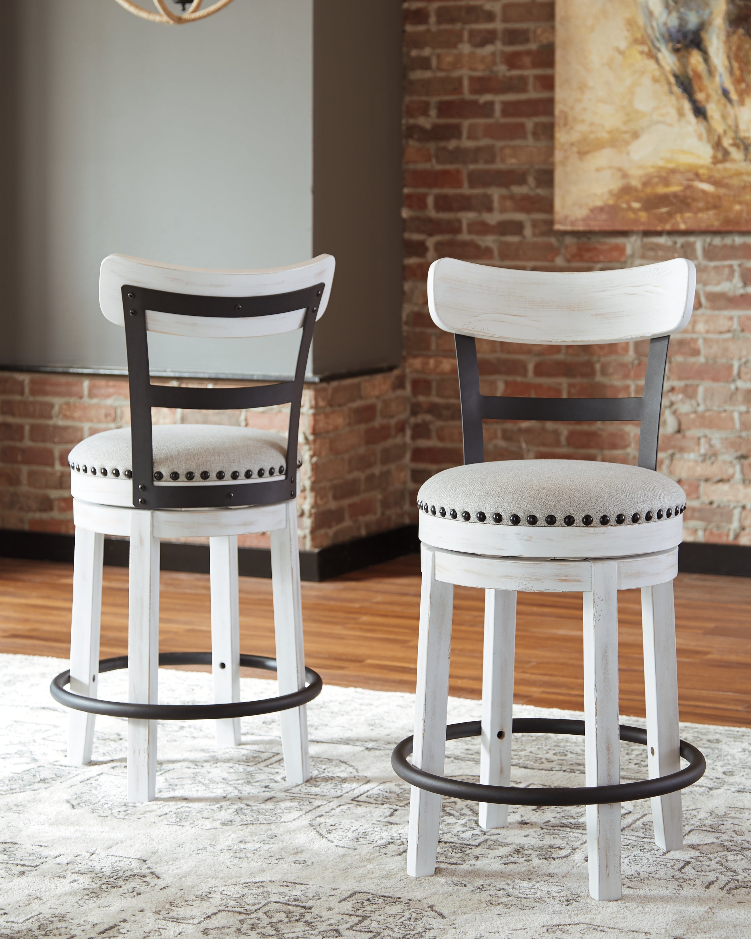 Elite Furniture Outlet - Ashley Furniture - Valebeck Dining Room - UPH Swivel Barstool (1/CN) / White - D546-524