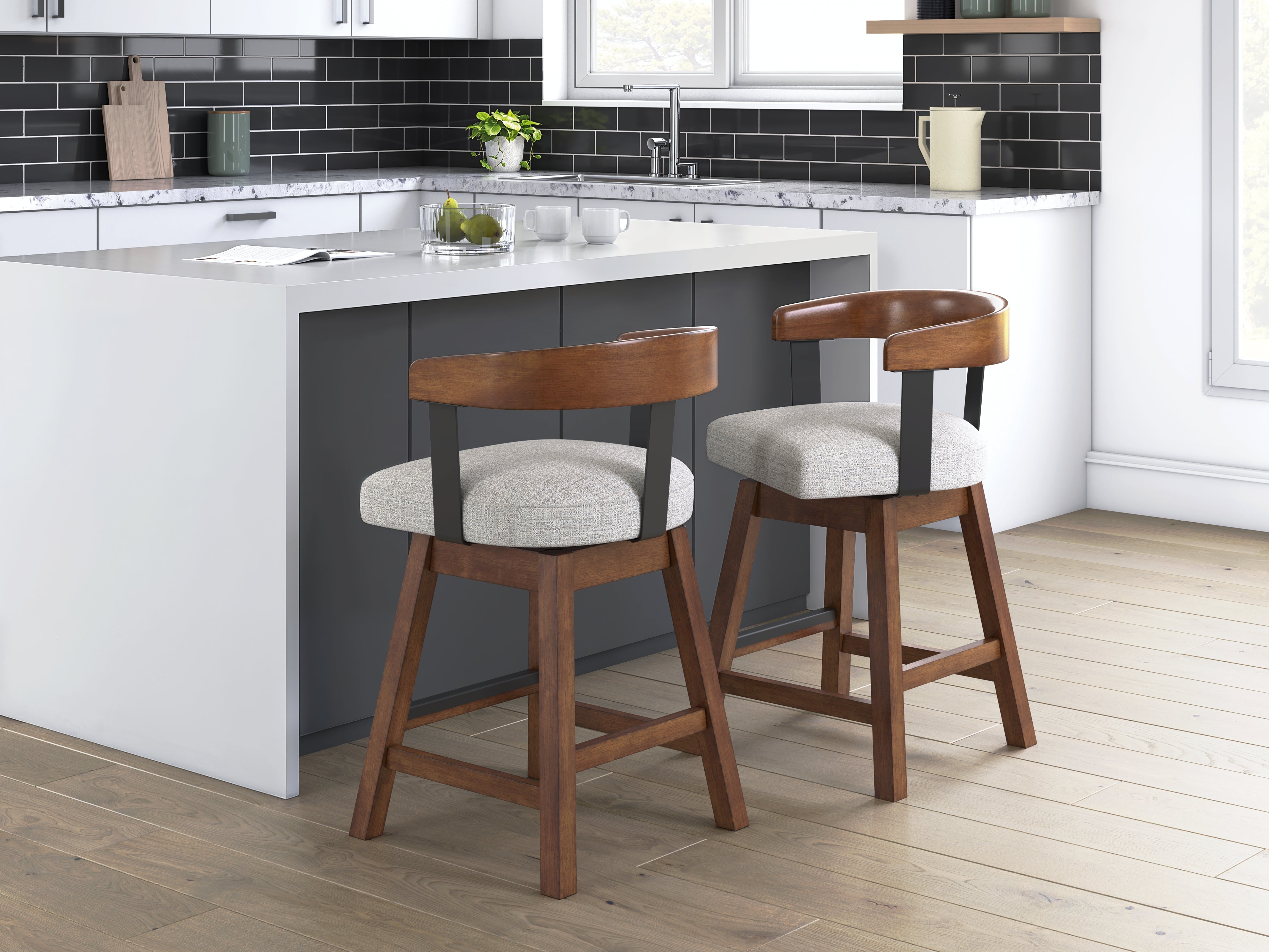 Elite Furniture Outlet - Ashley Furniture - Ralene Dining Room - Counter Height Barstool (Set of 2) / Medium Brown - D594-224X2