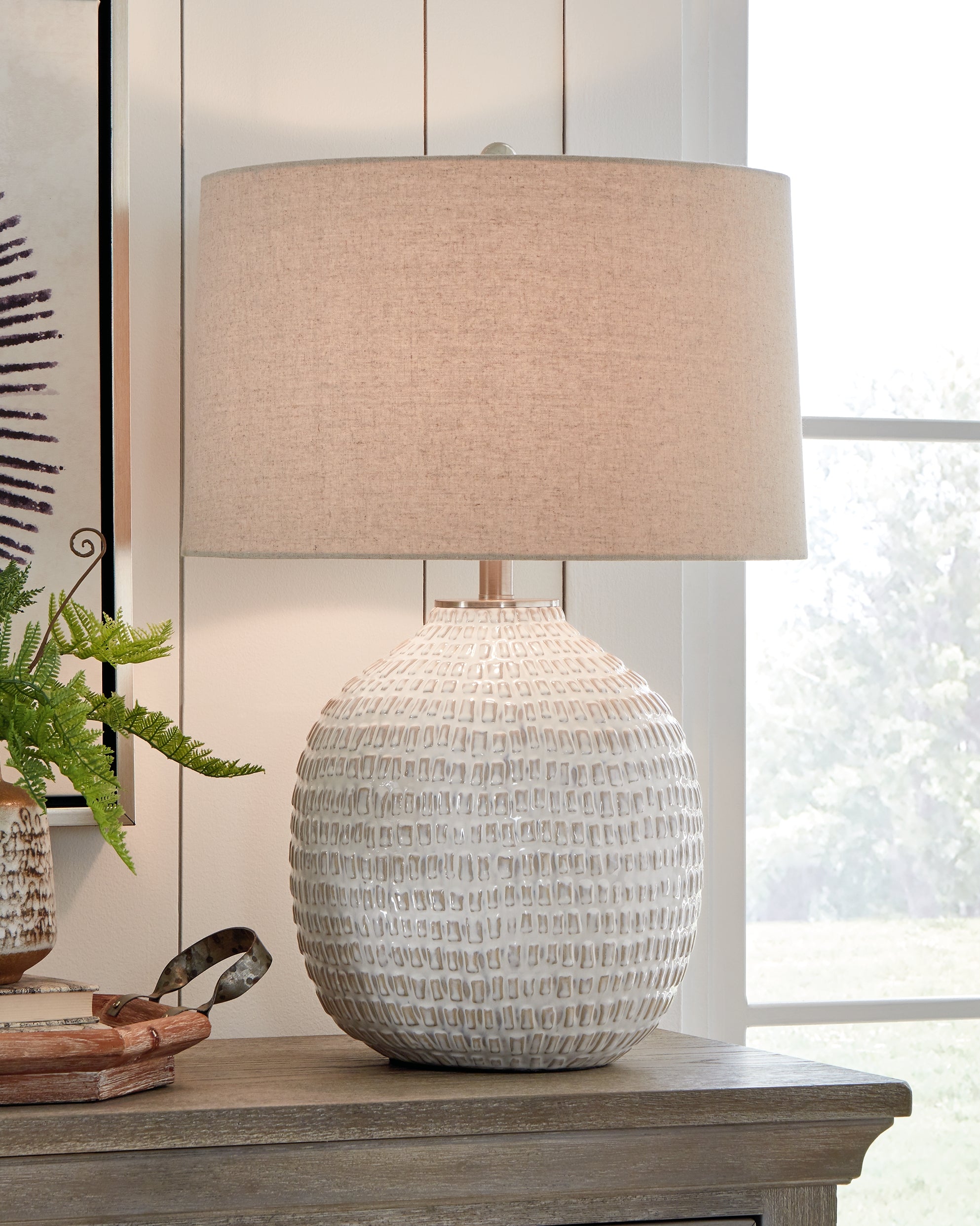 Elite Furniture Outlet - Ashley Furniture - Jamon Lighting - Table Lamp (Set of 2) / Beige - L100764X2