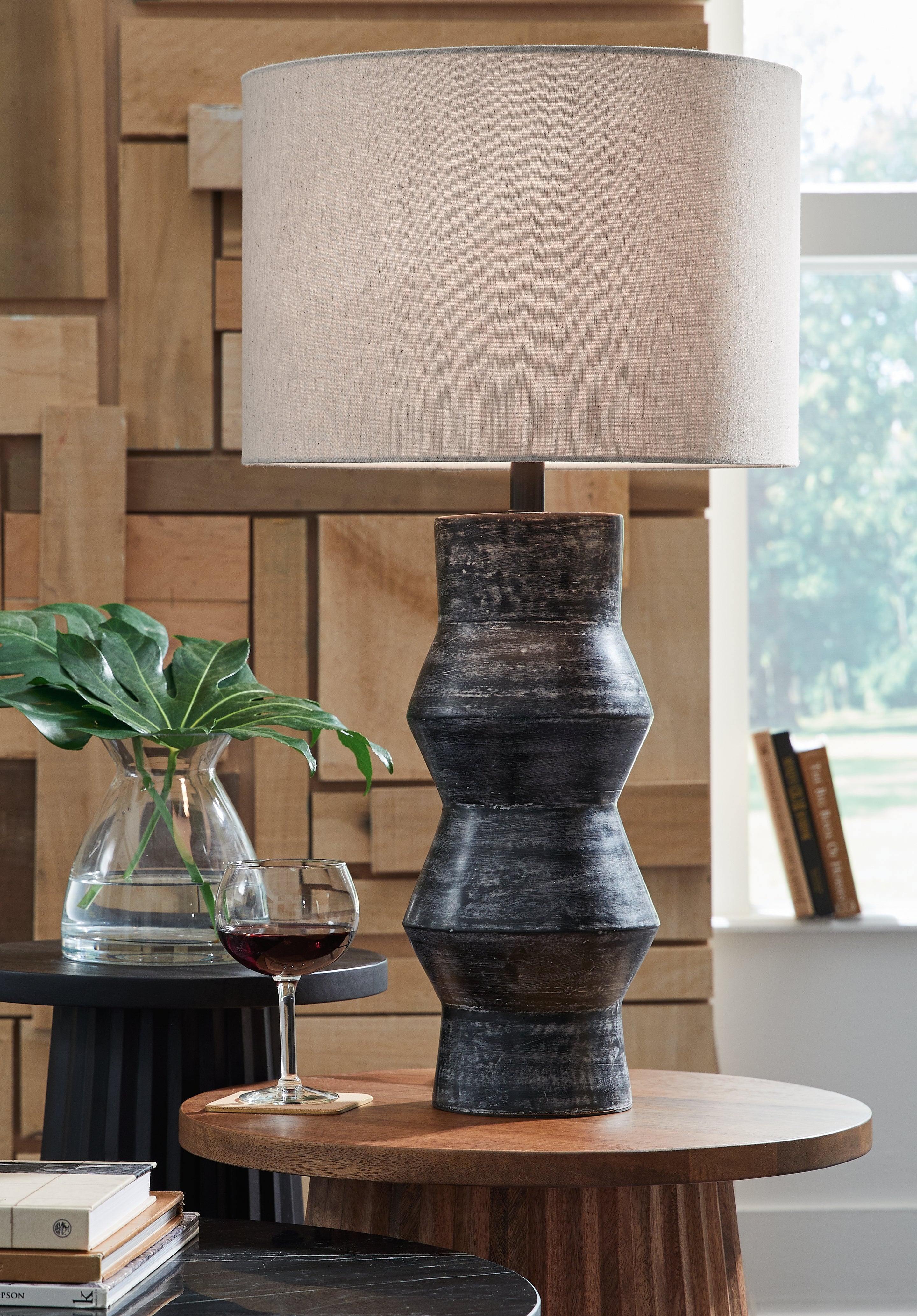 Elite Furniture Outlet - Ashley Furniture - Kerbert Lighting - 2-Piece Lamp Set / Distressed Black - L100824X2