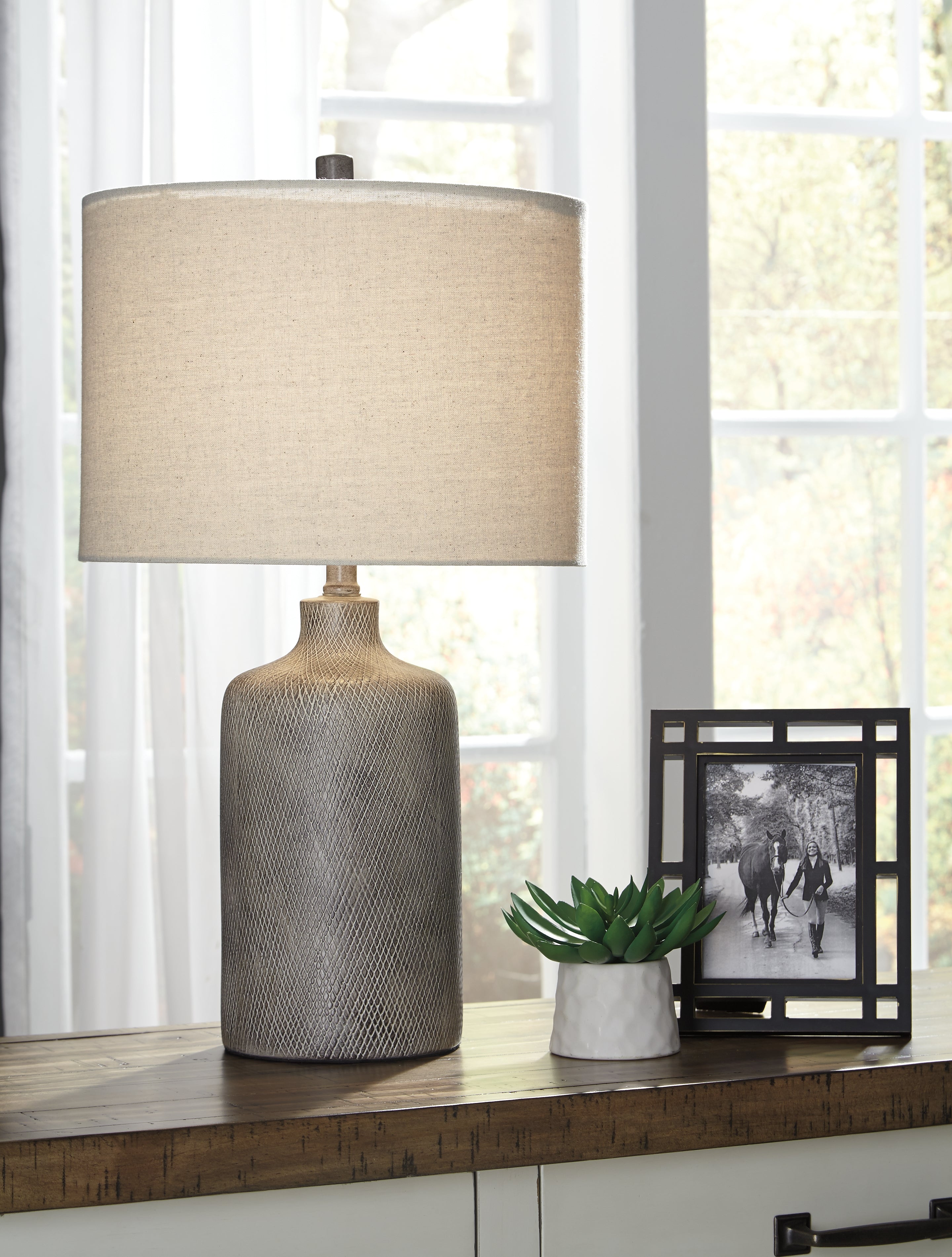 Elite Furniture Outlet - Ashley Furniture - Linus Lighting - Table Lamp (Set of 2) / Antique Black - L117964X2