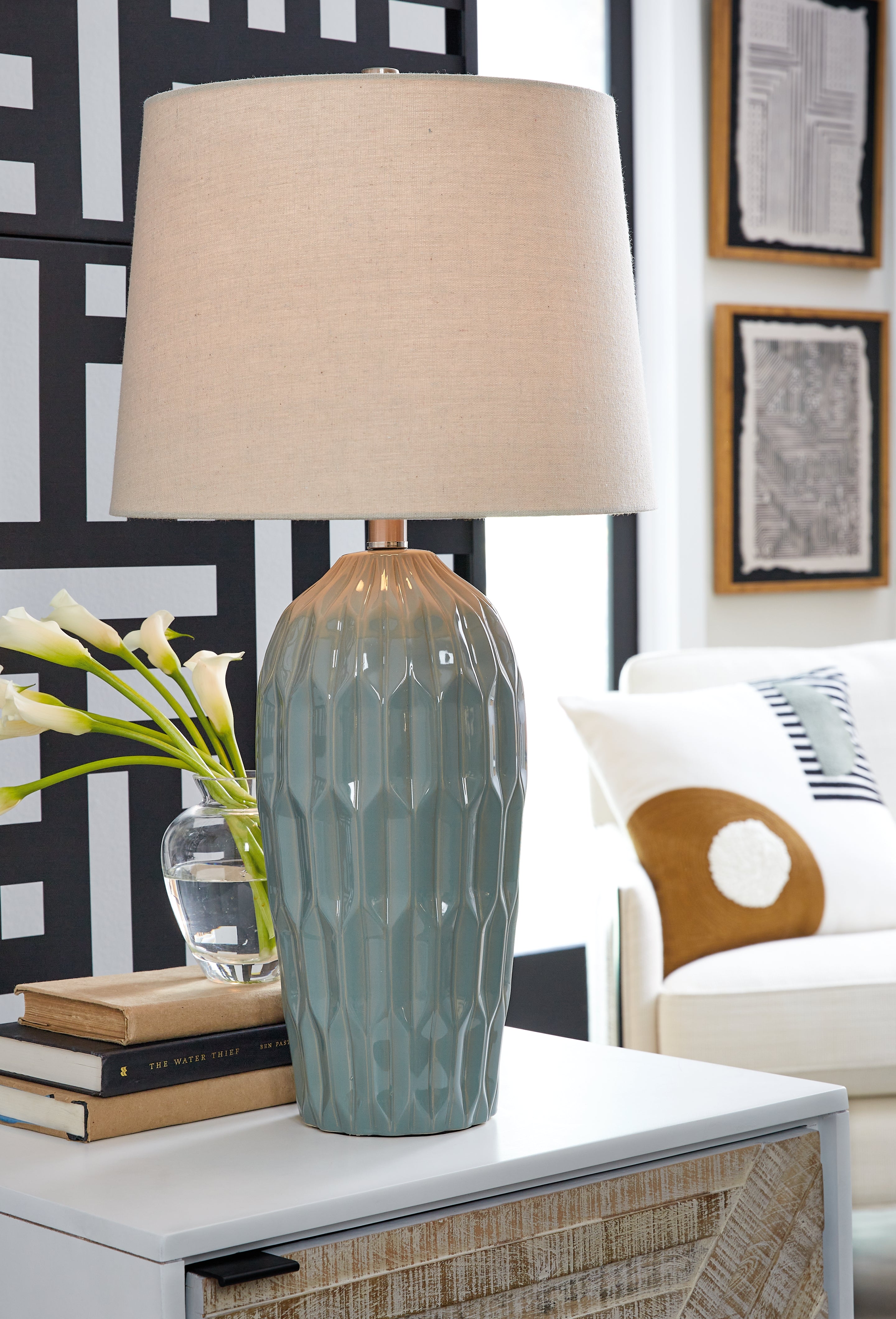 Elite Furniture Outlet - Ashley Furniture - Hadbury Lighting - Ceramic Table Lamp (Set of 2) / Pale Blue/Teal - L178034